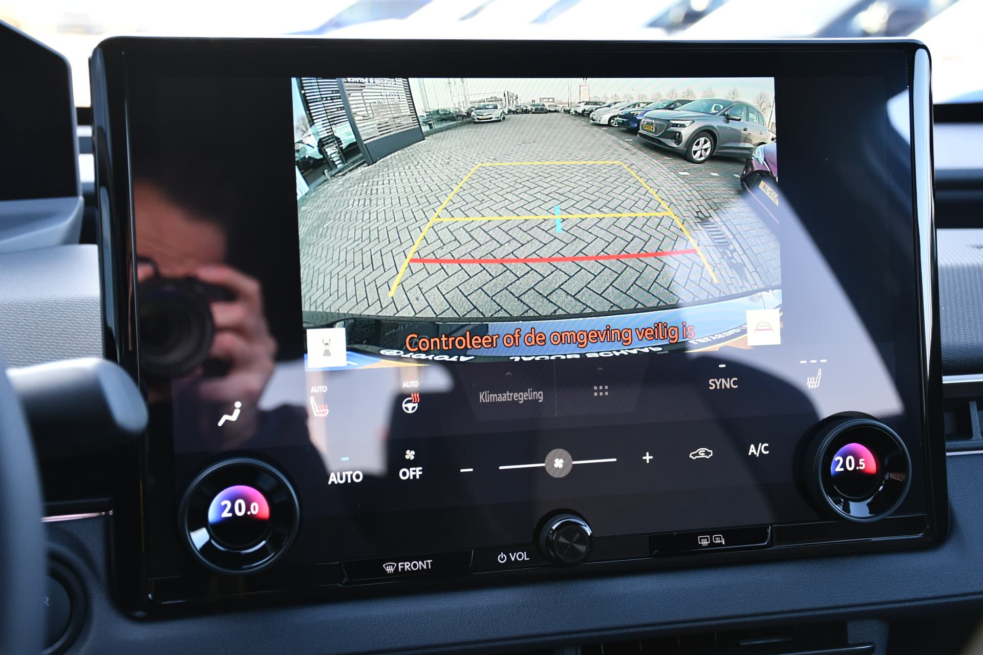 Toyota BZ4X Active Limited Edition 58 kWh thumbnail 15