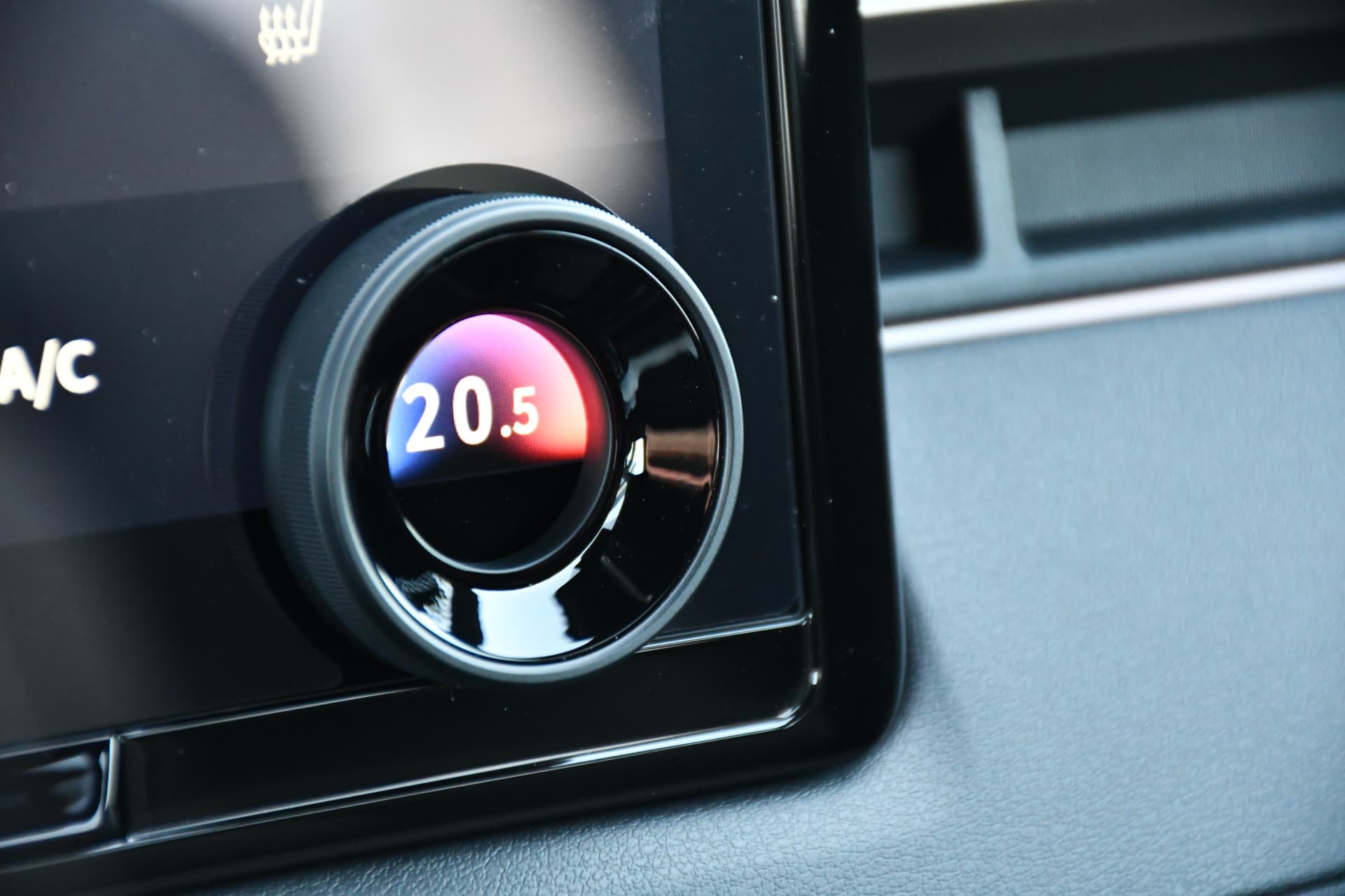 Toyota BZ4X Active Limited Edition 58 kWh thumbnail 31