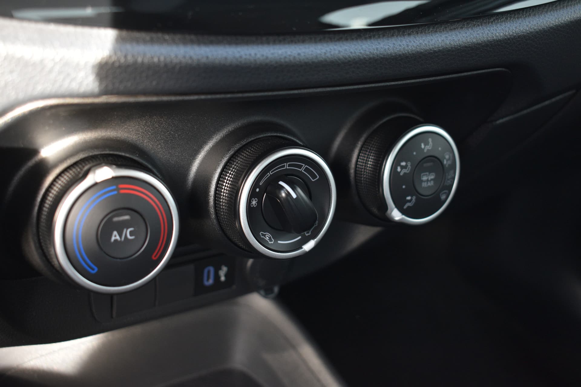 Toyota Aygo X 1.0 VVT-i MT Play thumbnail 9