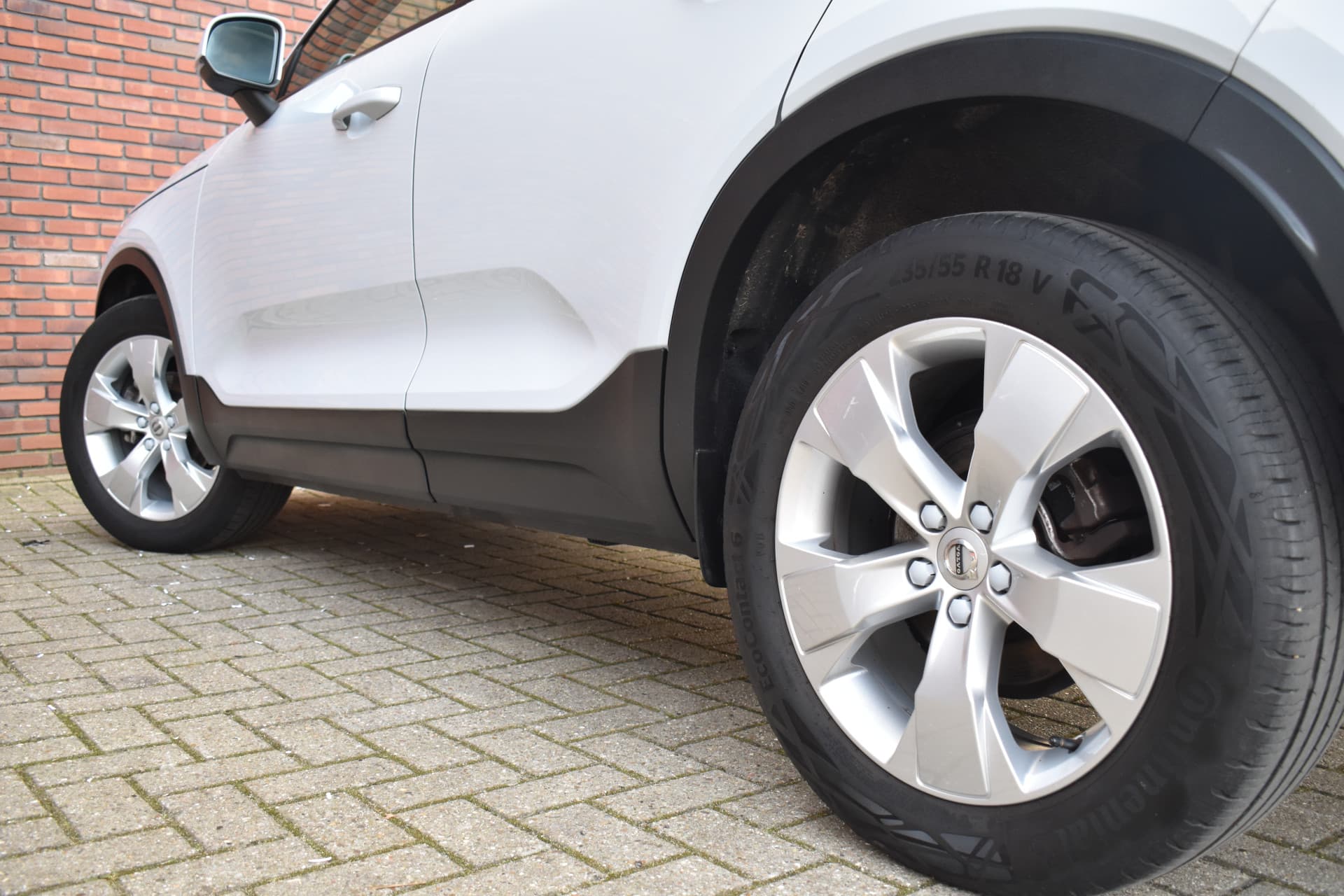 Volvo XC40 T3 163PK Momentum Pro thumbnail 23