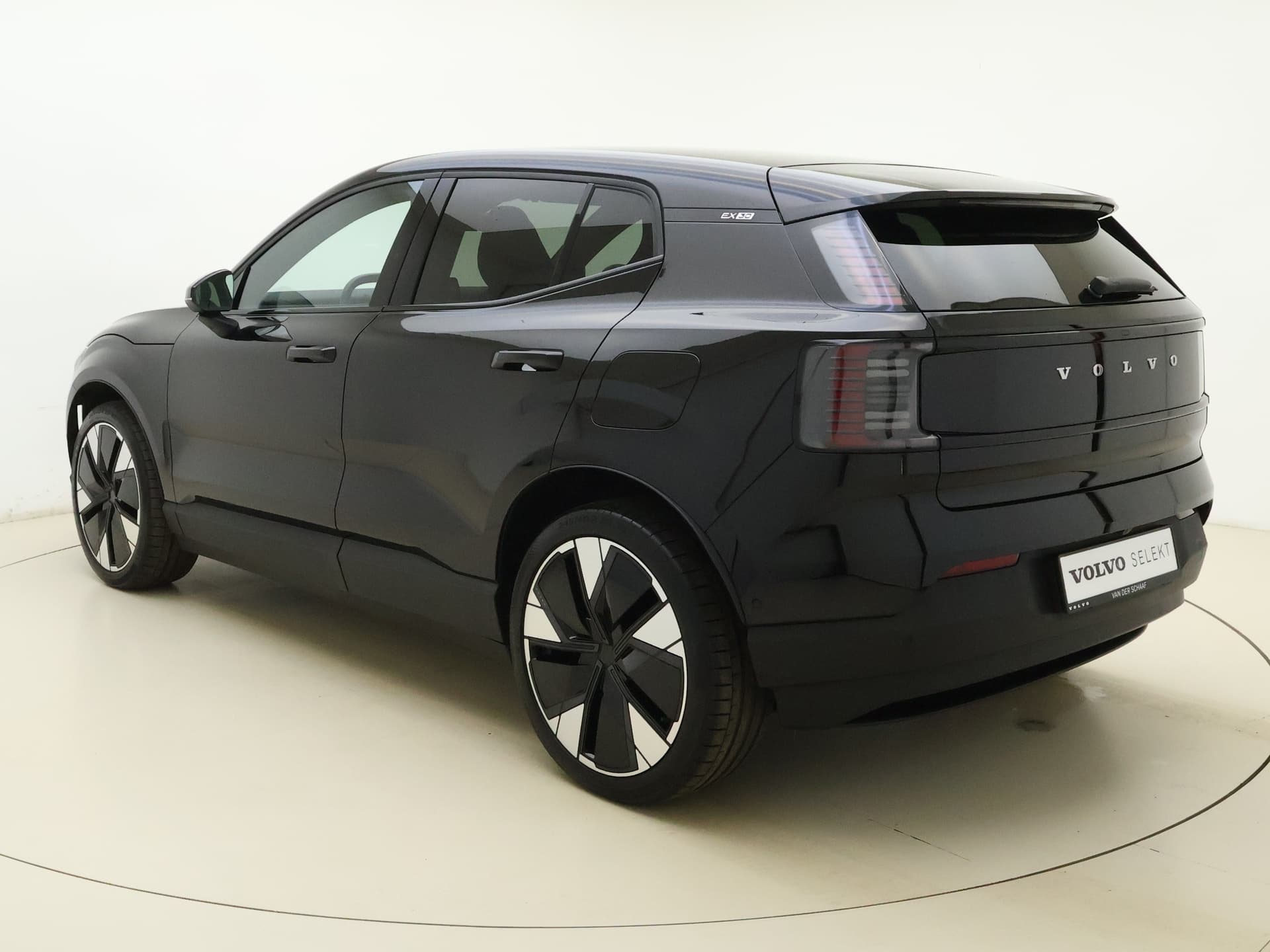 Volvo EX30 Extended Range Ultra / 20'' / Getint Glas / Elektr. Stoelen / 360 Camera / Panoramadak / Adapt. Cruise / BLIS / 22kw Boordlader / thumbnail 7