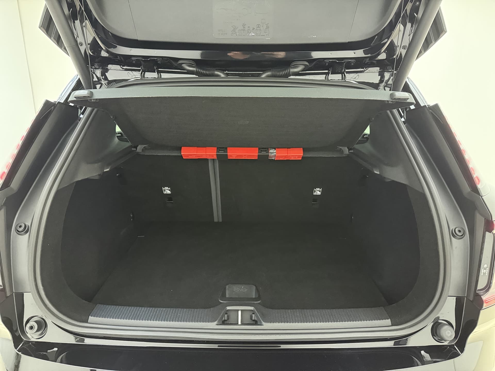 Volvo EX30 Extended Range Ultra / 20'' / Getint Glas / Elektr. Stoelen / 360 Camera / Panoramadak / Adapt. Cruise / BLIS / 22kw Boordlader / thumbnail 8