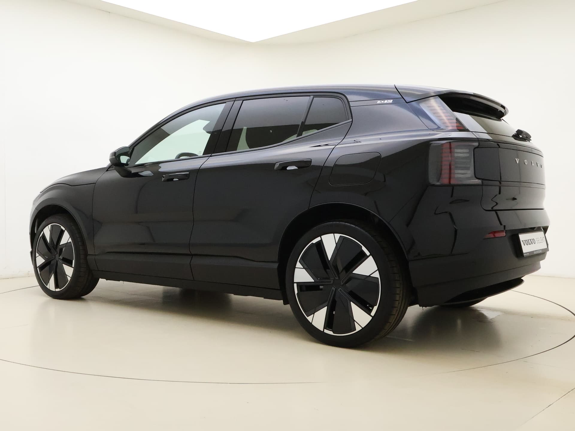 Volvo EX30 Extended Range Ultra / 20'' / Getint Glas / Elektr. Stoelen / 360 Camera / Panoramadak / Adapt. Cruise / BLIS / 22kw Boordlader / thumbnail 19