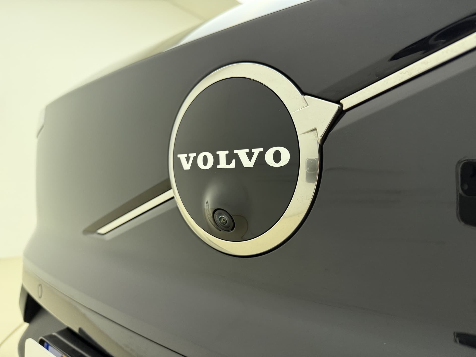 Volvo EX30 Extended Range Ultra / 20'' / Getint Glas / Elektr. Stoelen / 360 Camera / Panoramadak / Adapt. Cruise / BLIS / 22kw Boordlader / thumbnail 27