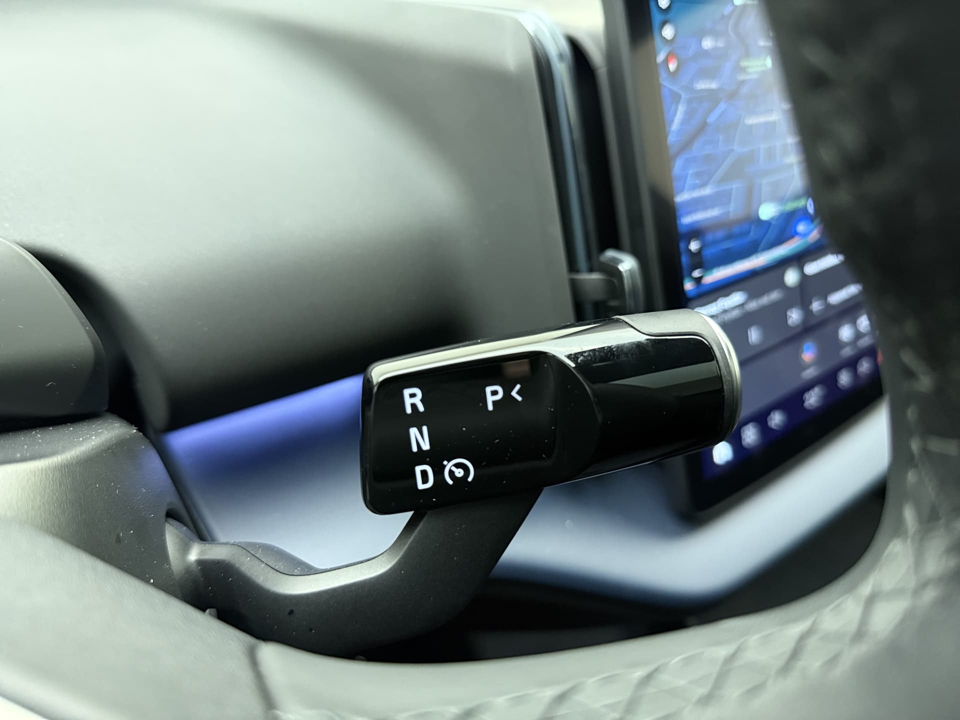 Volvo EX30 Extended Range Ultra / 20'' / Getint Glas / Elektr. Stoelen / 360 Camera / Panoramadak / Adapt. Cruise / BLIS / 22kw Boordlader / thumbnail 44