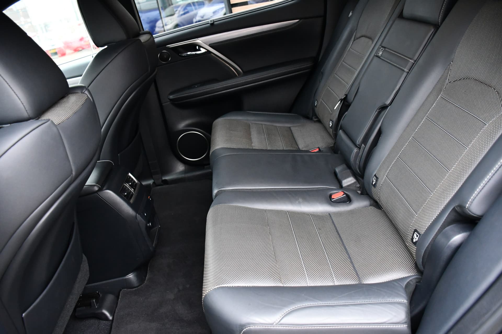 Lexus RX 450h 4WD F Sport Line Automaat 313pk thumbnail 36