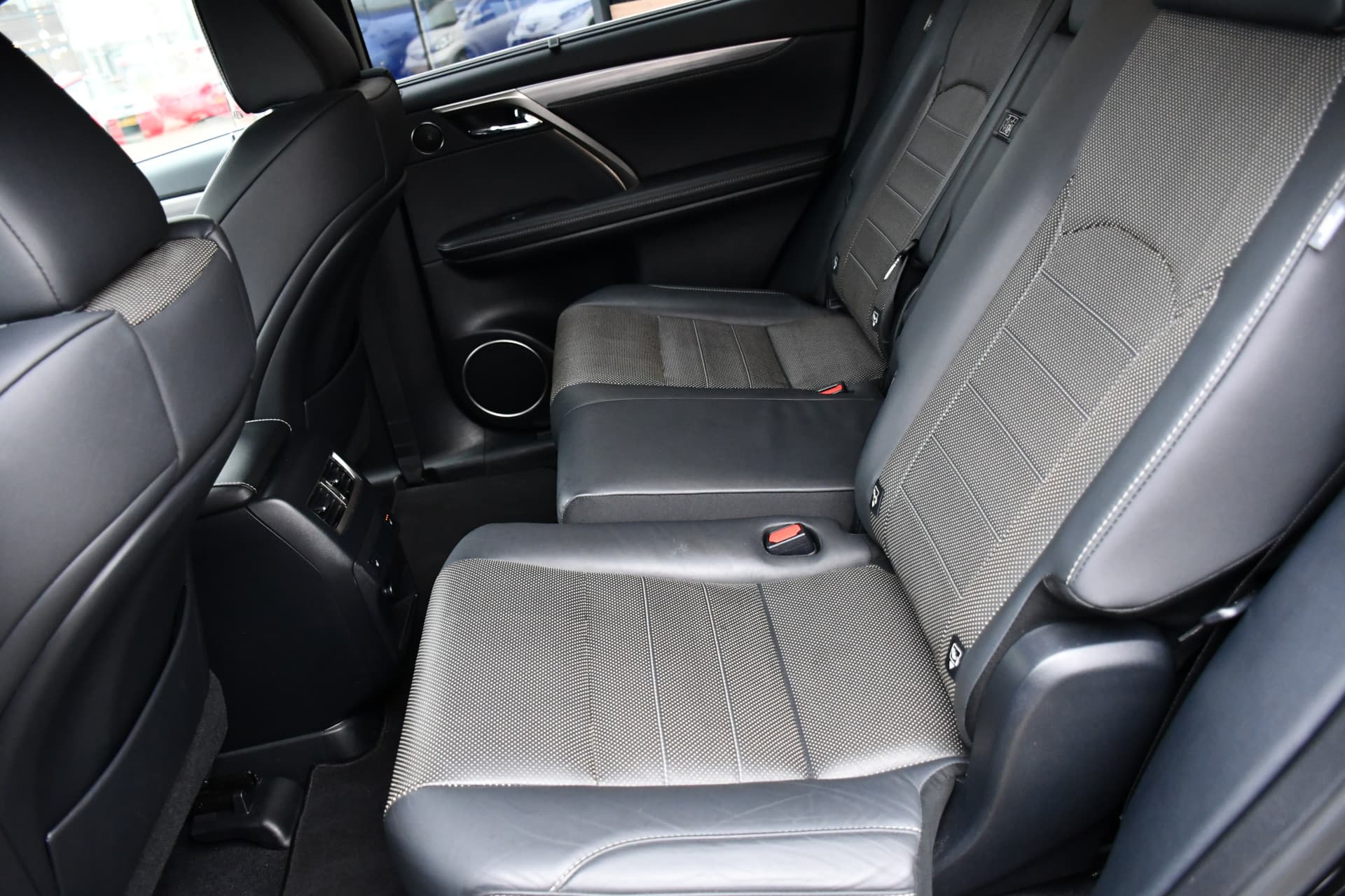 Lexus RX 450h 4WD F Sport Line Automaat 313pk thumbnail 37