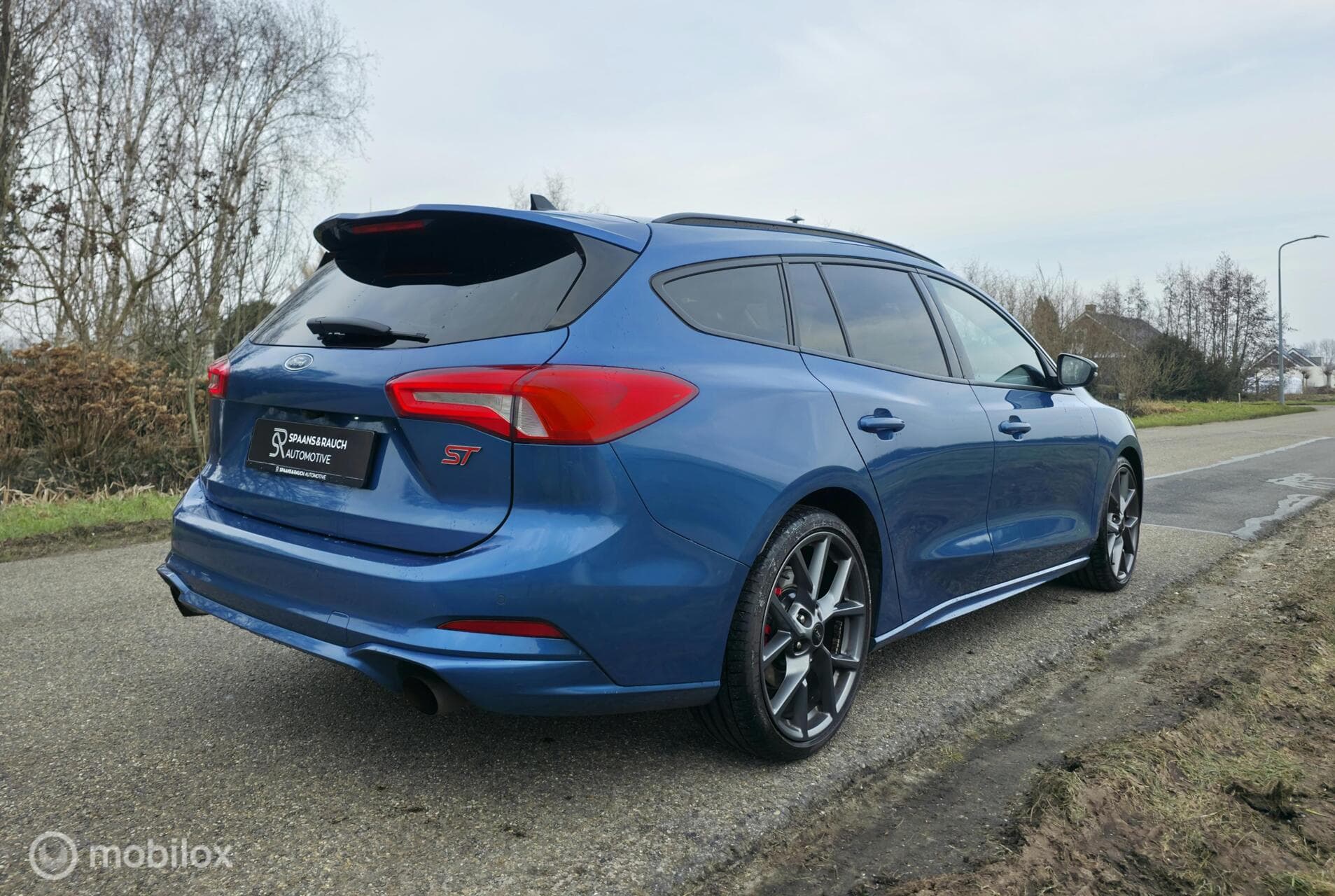 Ford Focus thumbnail 5