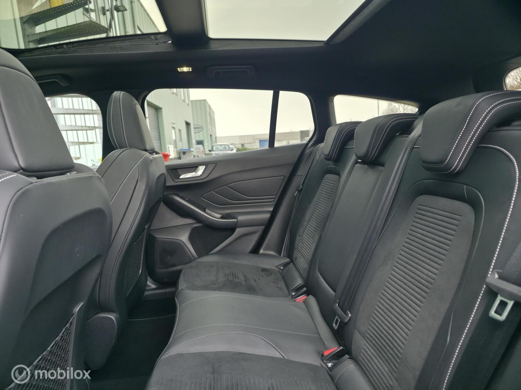 Ford Focus thumbnail 15