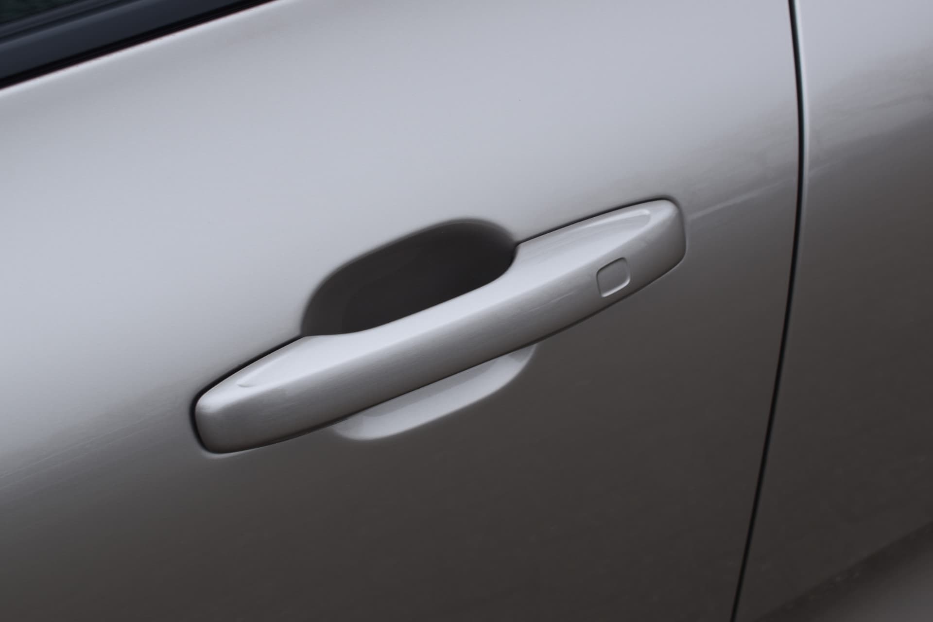 Volvo XC60 T6 350PK Plug-in hybrid AWD Plus Dark thumbnail 9