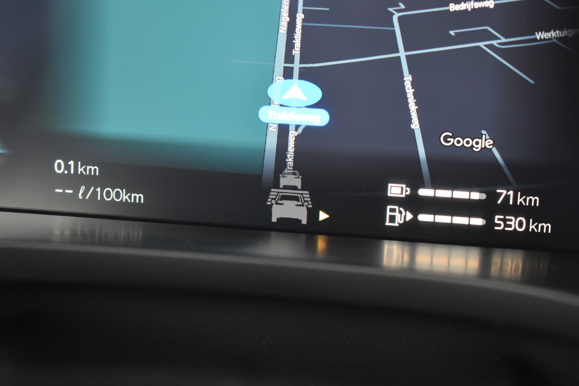 Volvo XC60 T6 350PK Plug-in hybrid AWD Plus Dark thumbnail 40