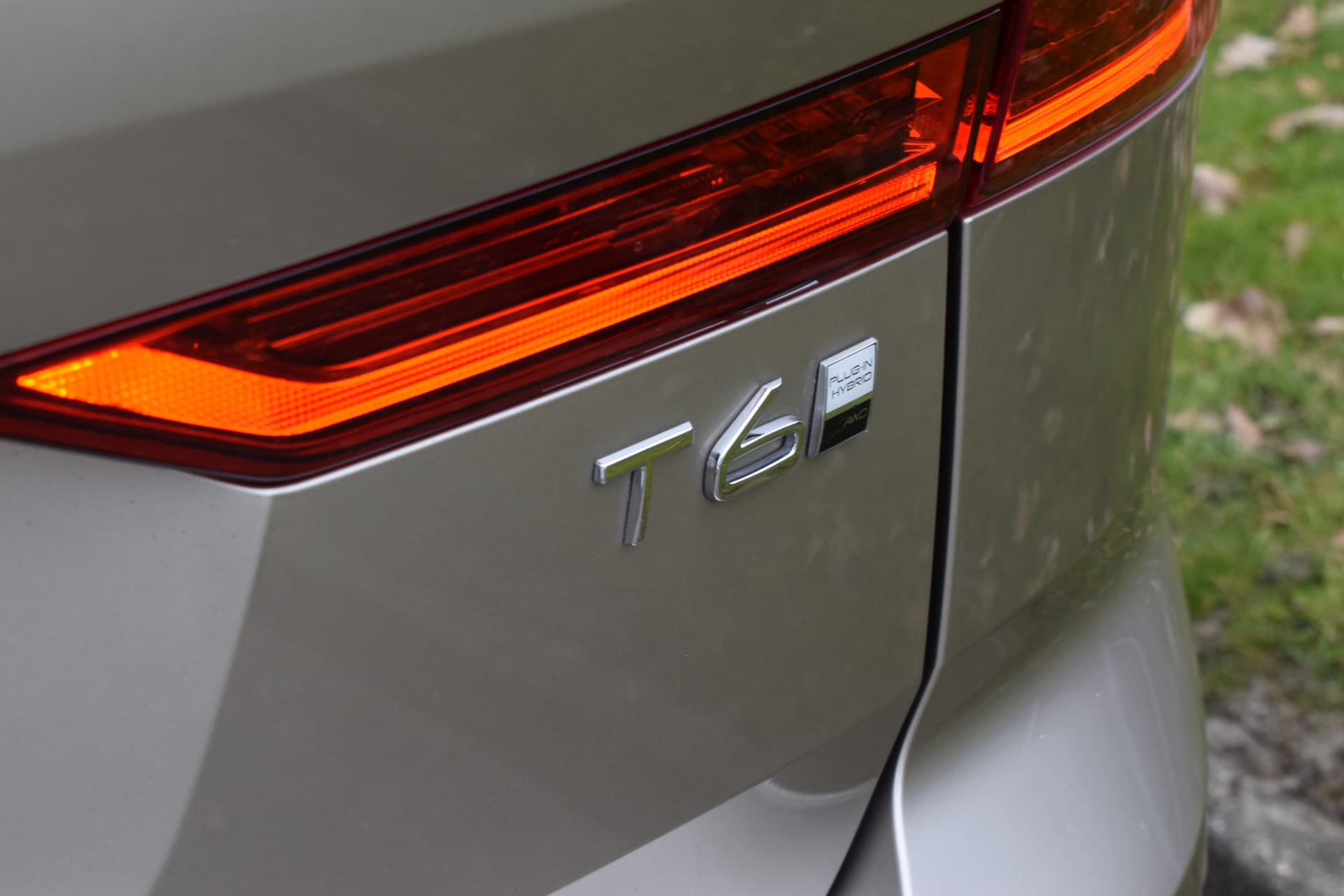 Volvo XC60 T6 350PK Plug-in hybrid AWD Plus Dark thumbnail 16