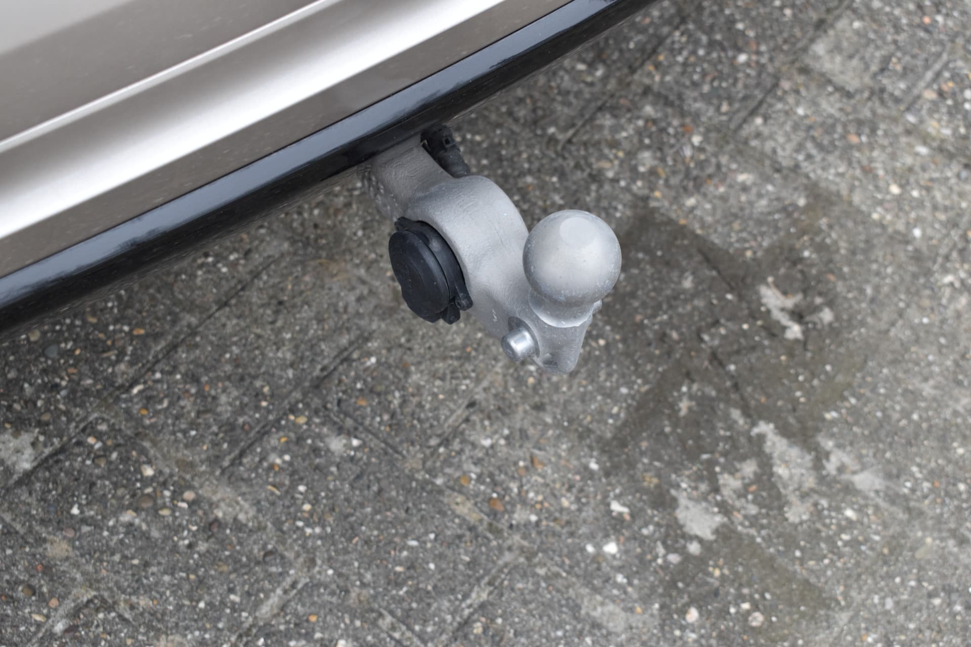 Volvo XC60 T6 350PK Plug-in hybrid AWD Plus Dark thumbnail 19