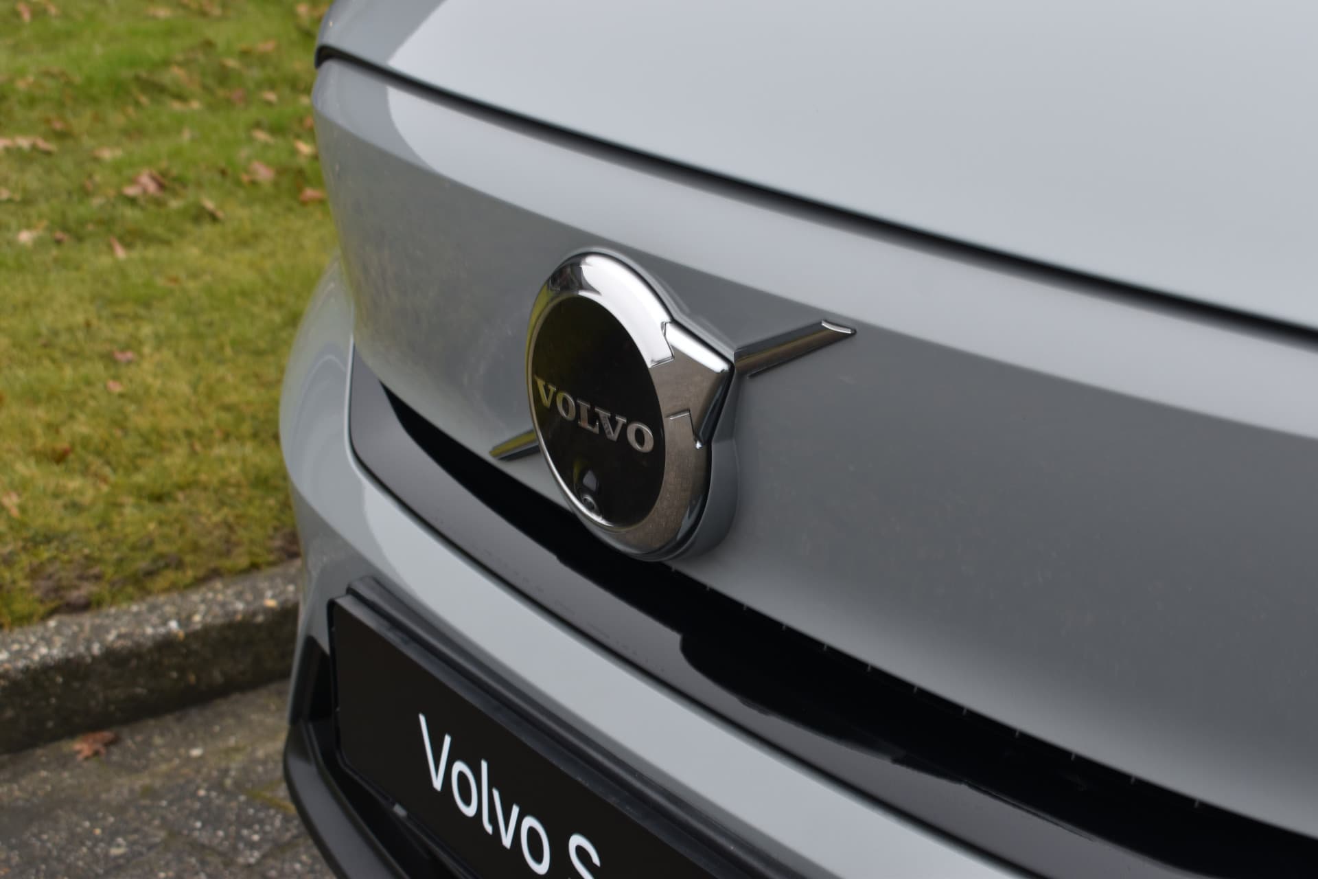 Volvo EX40 Extended Range 252PK Plus 82 kWh thumbnail 5