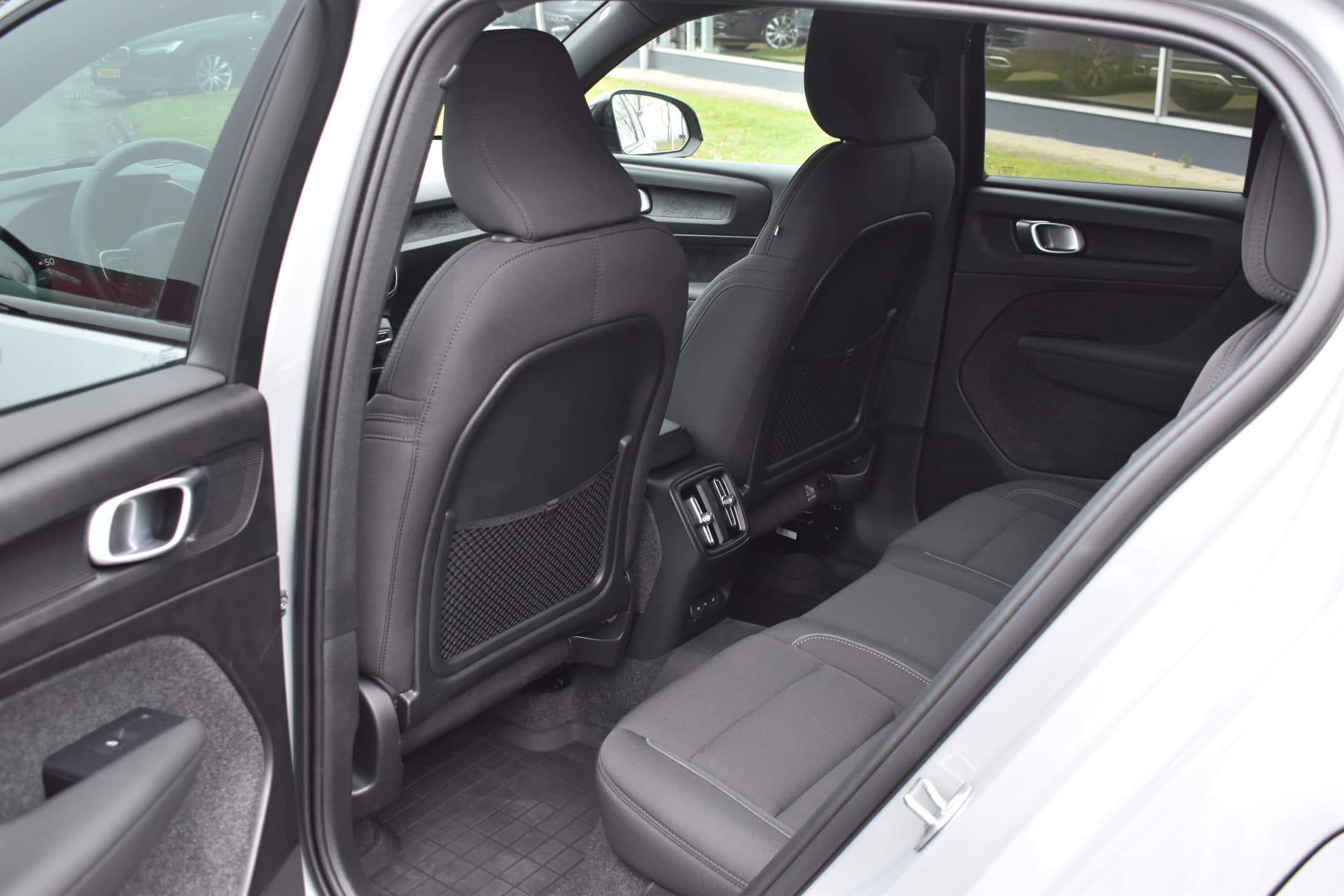 Volvo EX40 Extended Range 252PK Plus 82 kWh thumbnail 20