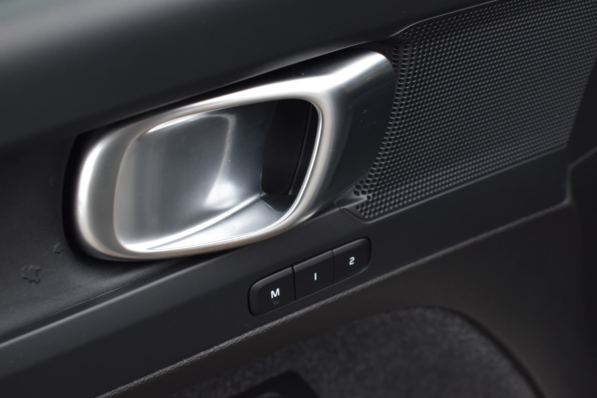 Volvo EX40 Extended Range 252PK Plus 82 kWh thumbnail 29