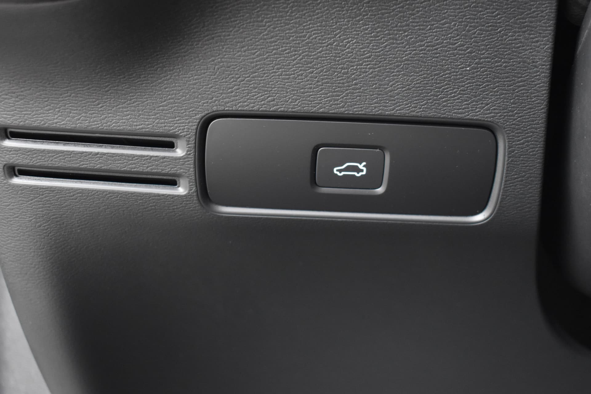 Volvo EX40 Extended Range 252PK Plus 82 kWh thumbnail 30