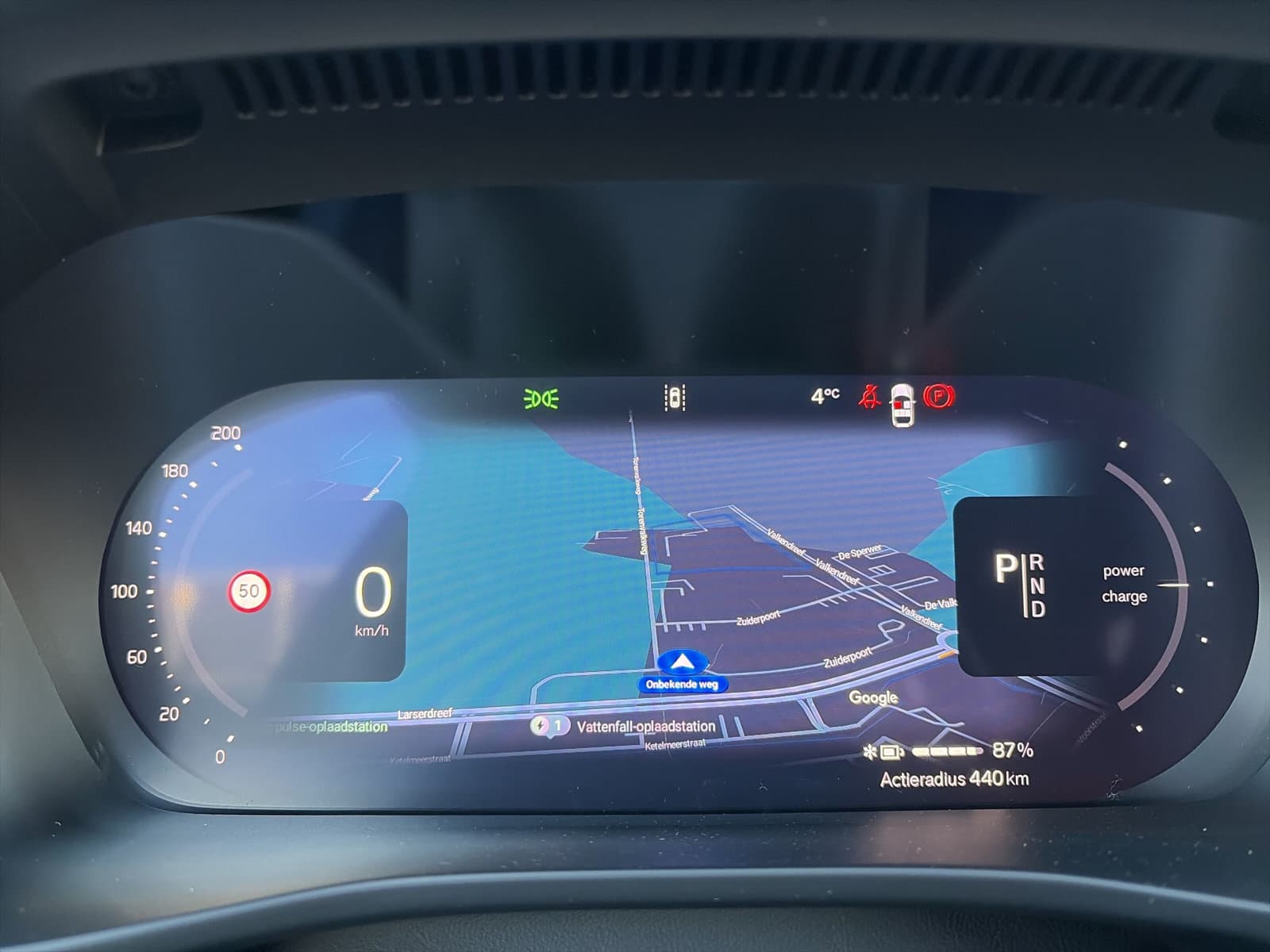 Volvo EX40 Extended Range Ultra Black Ed. / panoramadak / Rondomzichtcamera / Harman/Kardon / Stuur- en stoelverwarming / thumbnail 19