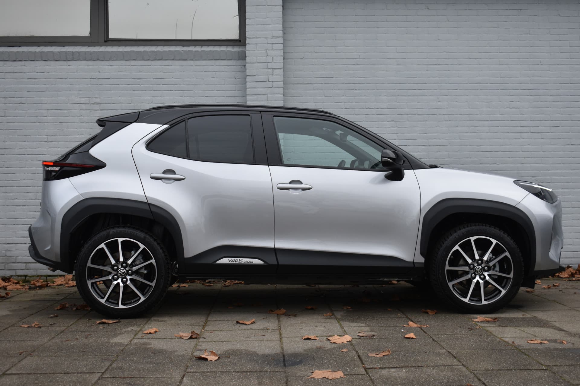 Toyota Yaris Cross 1.5 Hybrid 130 GR Sport Limited Automaat 130pk thumbnail 4