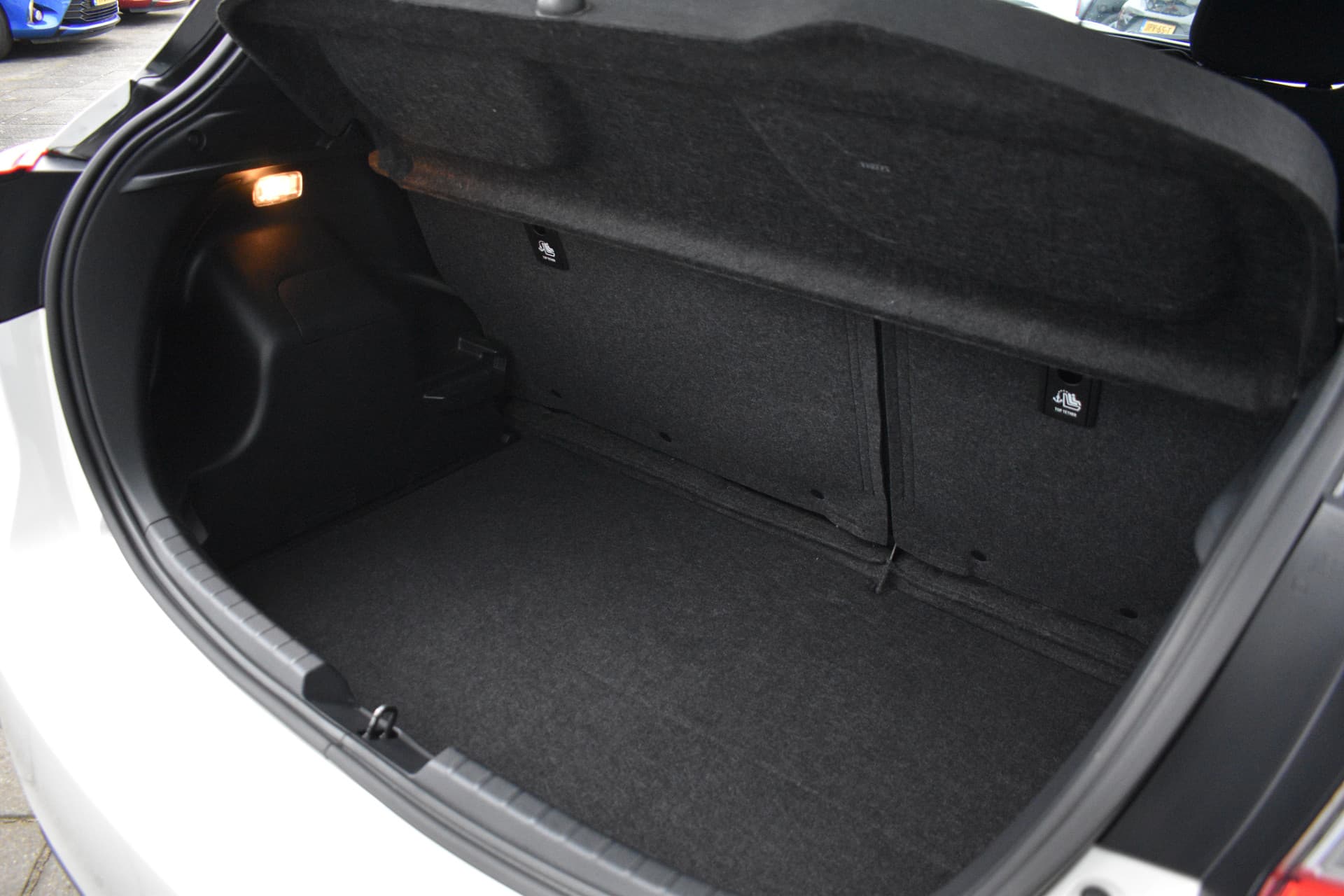 Toyota Yaris 1.5 Hybrid Bi-Tone Automaat 100pk thumbnail 9