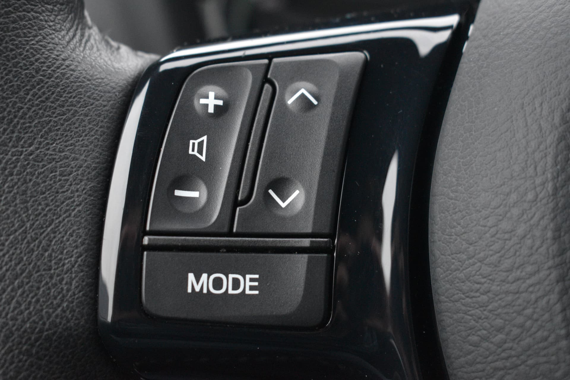 Toyota Yaris 1.5 Hybrid Bi-Tone Automaat 100pk thumbnail 13