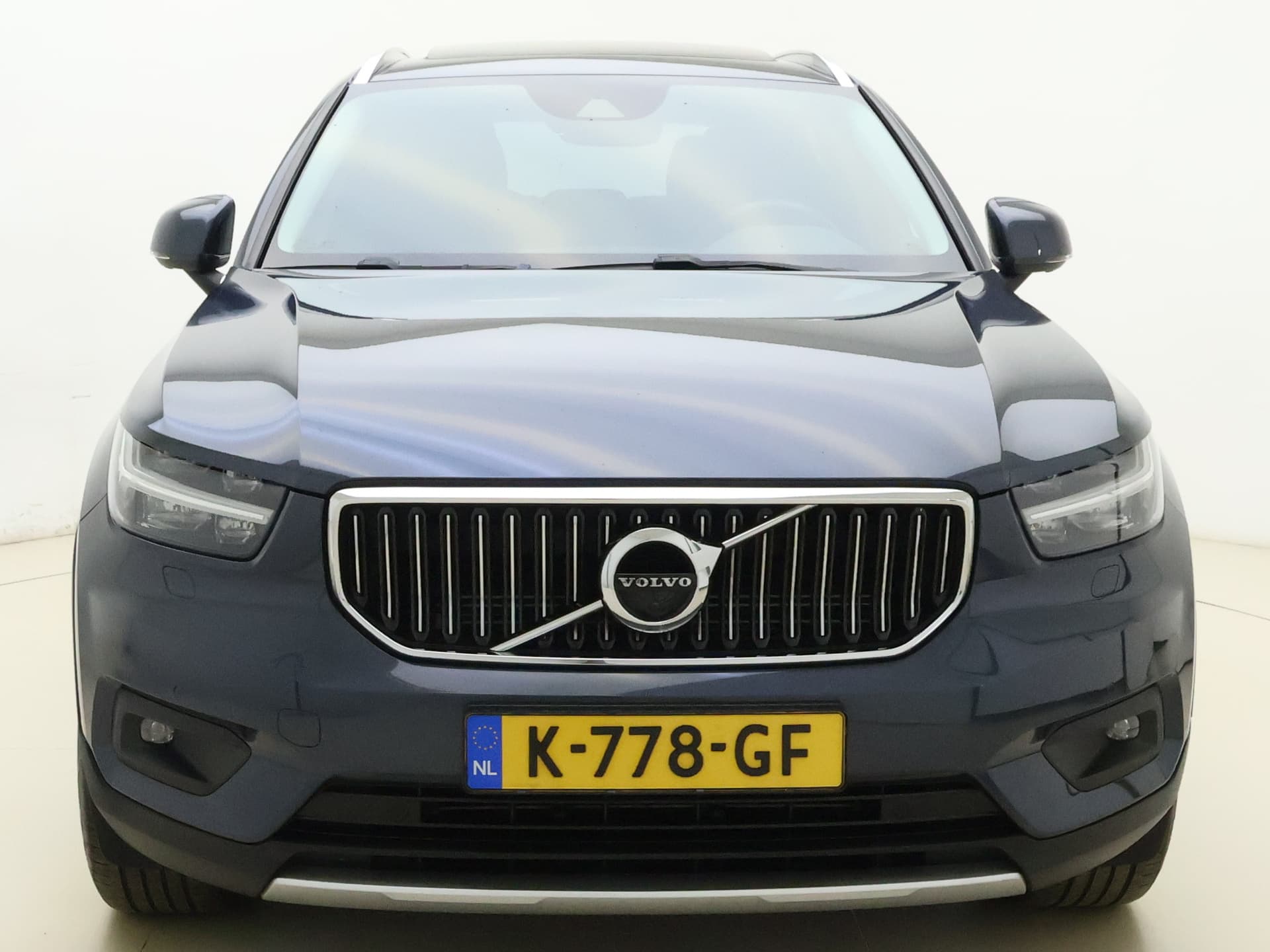 Volvo XC40 T5 262pk Business Pro / Panorama dak / Harman en Kardon audio / Stoel/- en stuurverwarming / Trekhaak / thumbnail 3