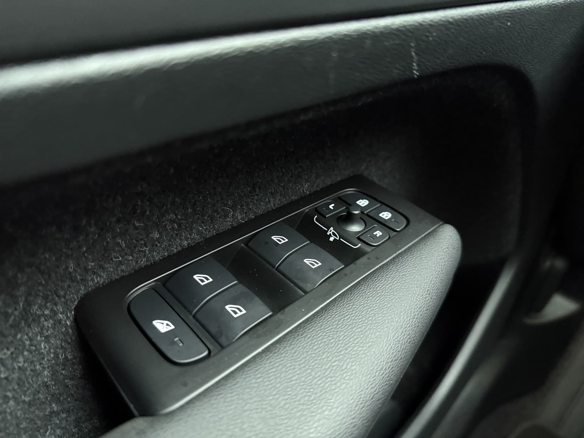 Volvo XC40 T5 262pk Business Pro / Panorama dak / Harman en Kardon audio / Stoel/- en stuurverwarming / Trekhaak / thumbnail 19