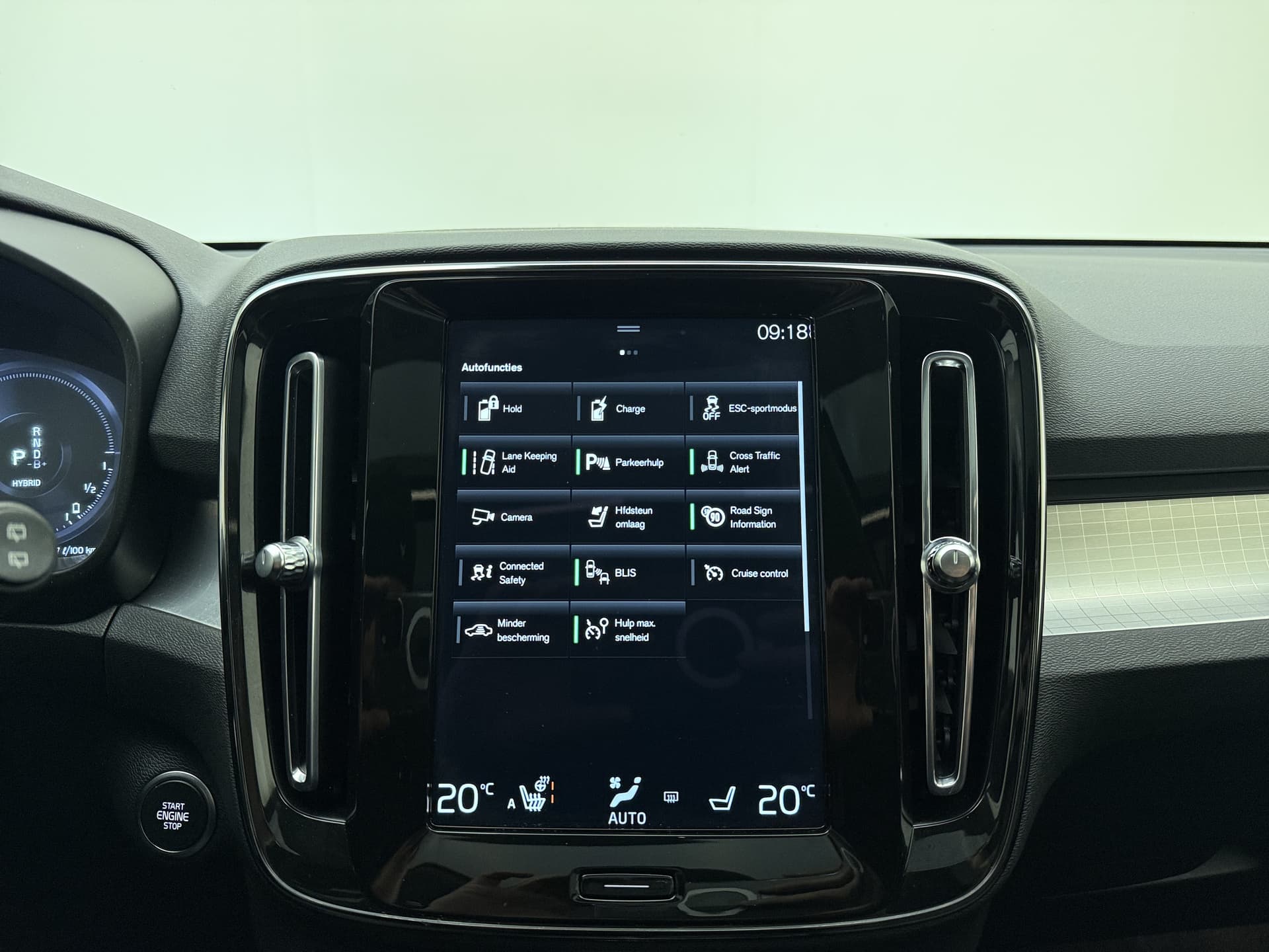 Volvo XC40 T5 262pk Business Pro / Panorama dak / Harman en Kardon audio / Stoel/- en stuurverwarming / Trekhaak / thumbnail 28
