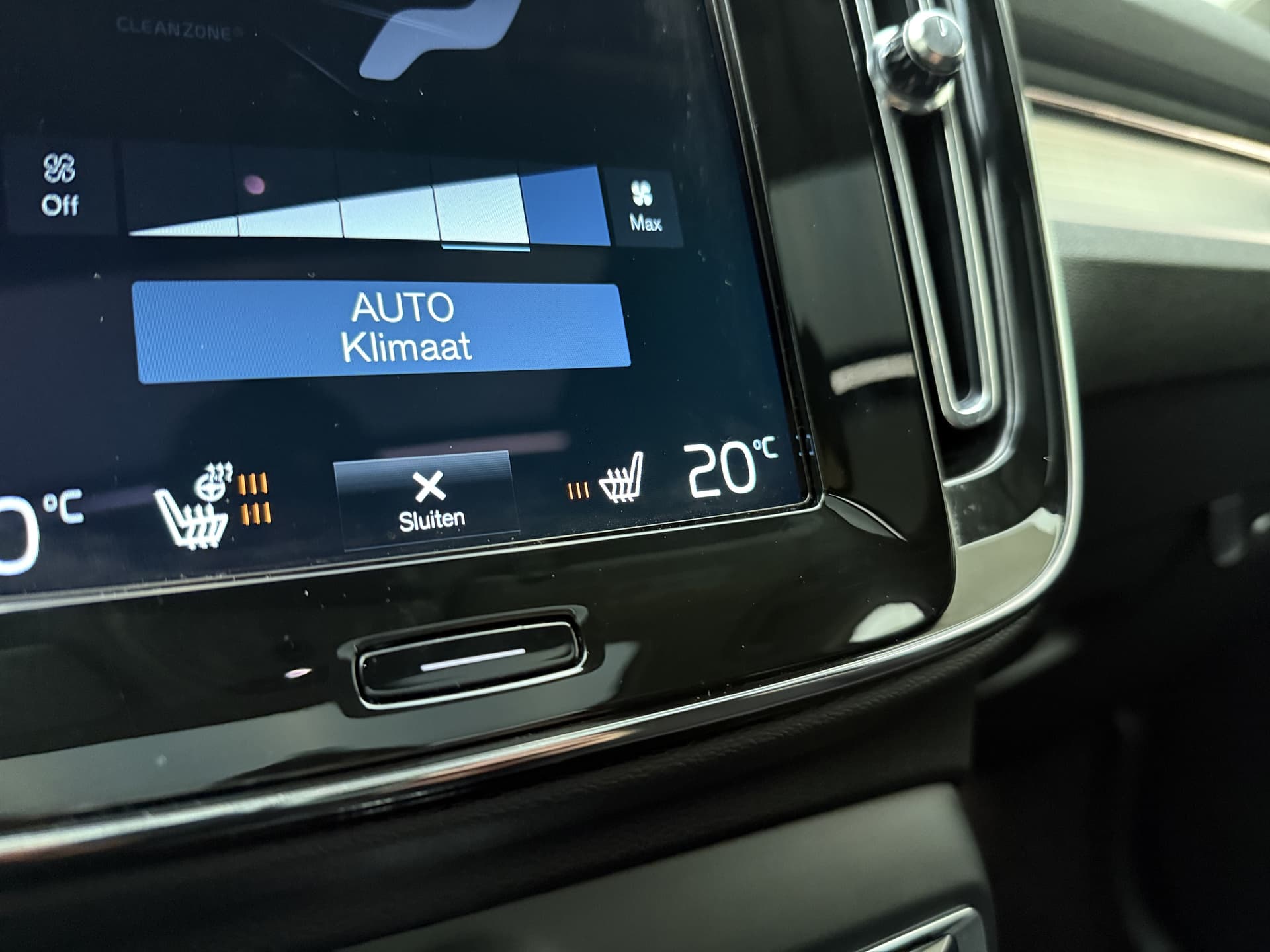 Volvo XC40 T5 262pk Business Pro / Panorama dak / Harman en Kardon audio / Stoel/- en stuurverwarming / Trekhaak / thumbnail 33