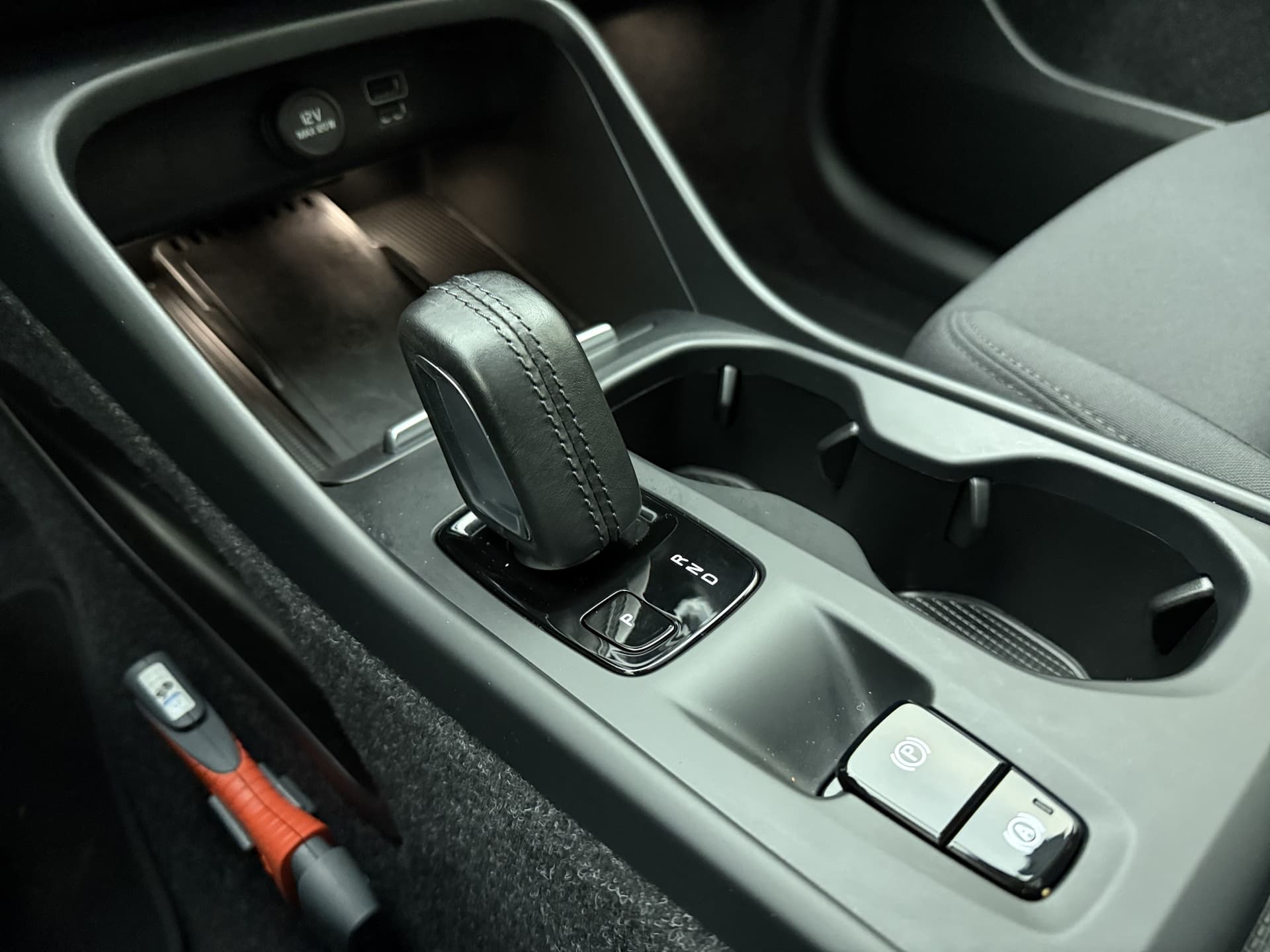 Volvo XC40 T5 262pk Business Pro / Panorama dak / Harman en Kardon audio / Stoel/- en stuurverwarming / Trekhaak / thumbnail 36