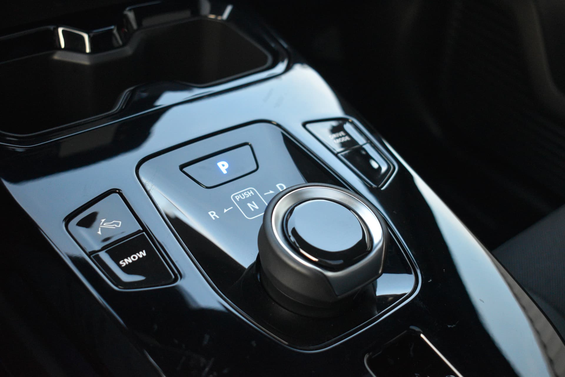 Toyota Urban Cruiser Executive 61 kWh Automaat 174pk thumbnail 19