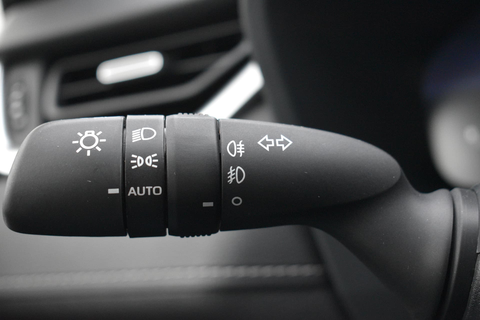 Toyota RAV4 2.5 Hybrid AWD Executive Limited Automaat 222pk thumbnail 14