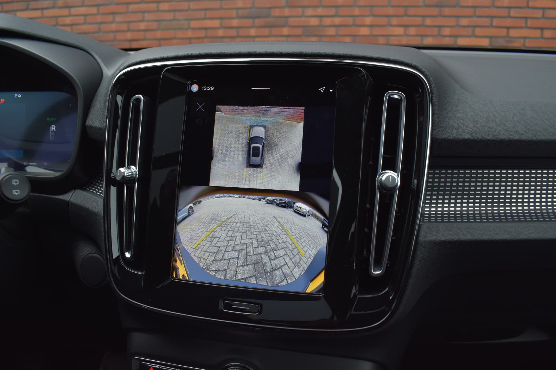 Volvo EX40 252PK Extended Range Ultra Black Edition 82 kWh thumbnail 20