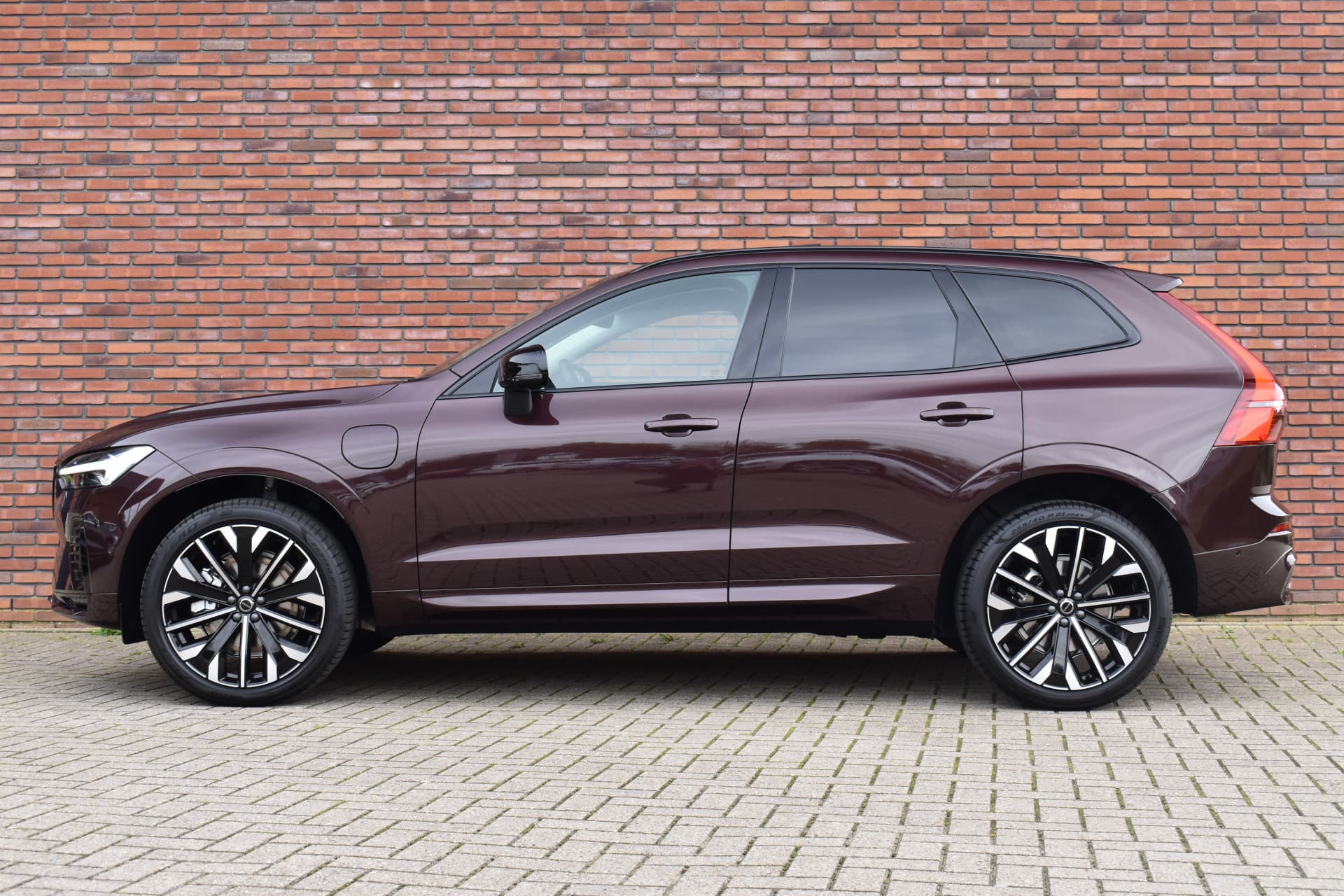 Volvo XC60 T6 350PK Plug-in hybrid AWD Ultra Dark Executive Edition | thumbnail 12