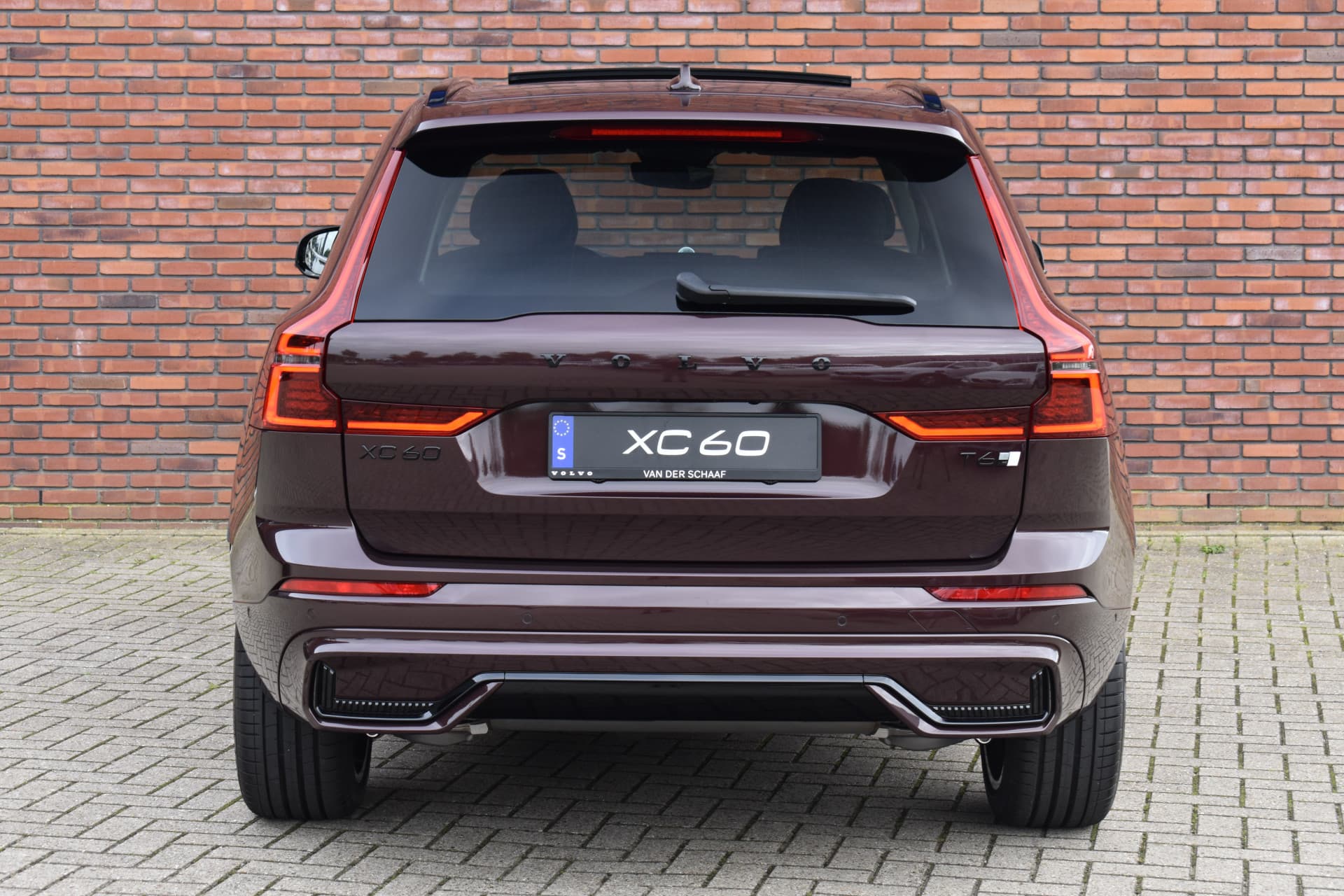 Volvo XC60 T6 350PK Plug-in hybrid AWD Ultra Dark Executive Edition | thumbnail 15