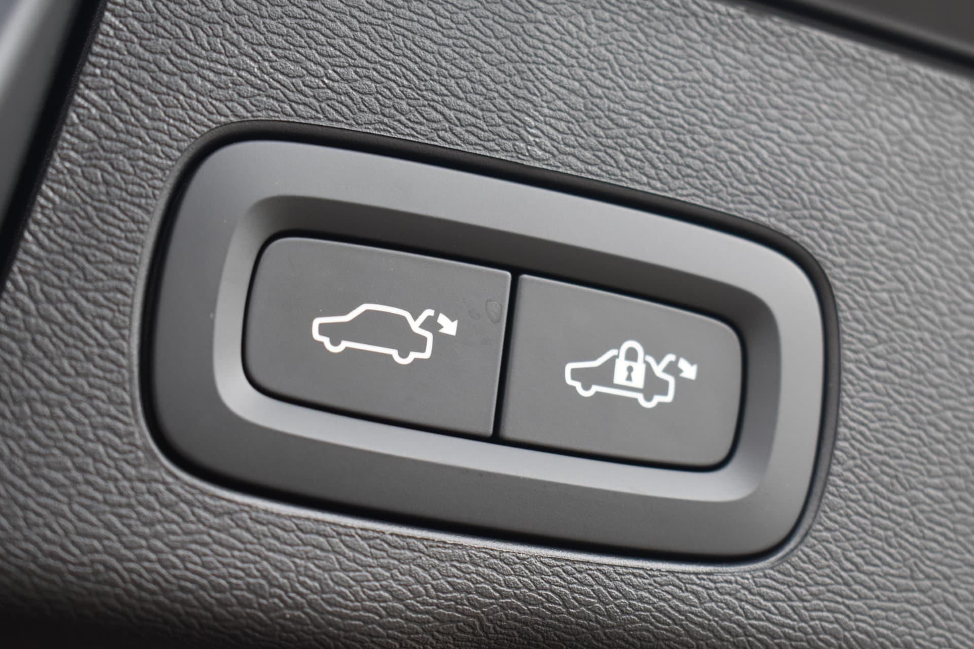 Volvo XC60 T6 350PK Plug-in hybrid AWD Ultra Dark Executive Edition | thumbnail 23