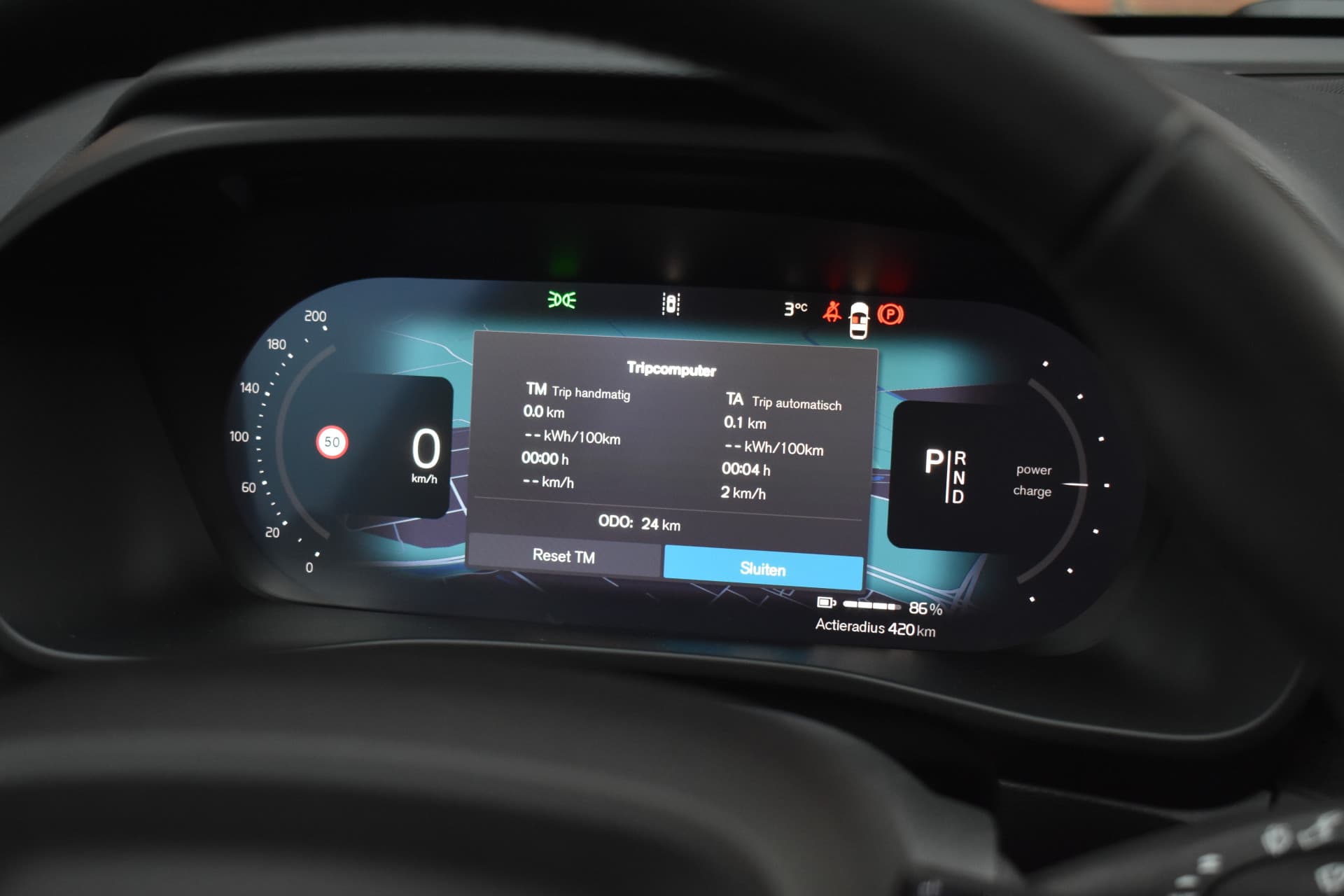 Volvo EX40 Extended Range 252PK Plus Black Edition 82 kWh thumbnail 14