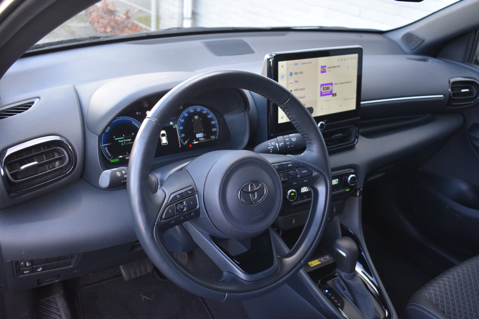 Toyota Yaris 1.5 Hybrid 130 Executive Automaat 130pk thumbnail 6