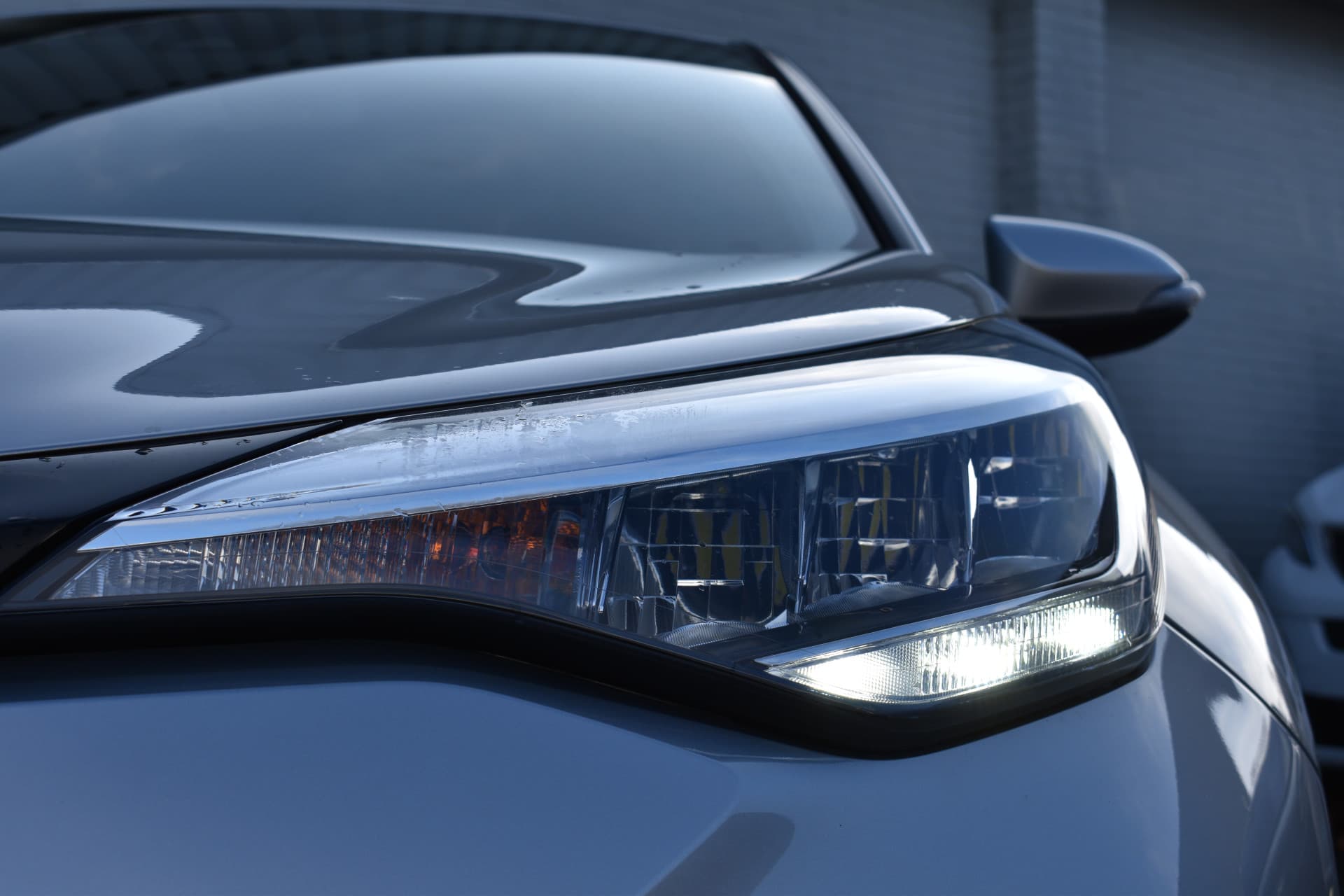 Toyota C-HR 5-deurs 1.8 Hybrid Dynamic Automaat 122pk thumbnail 2