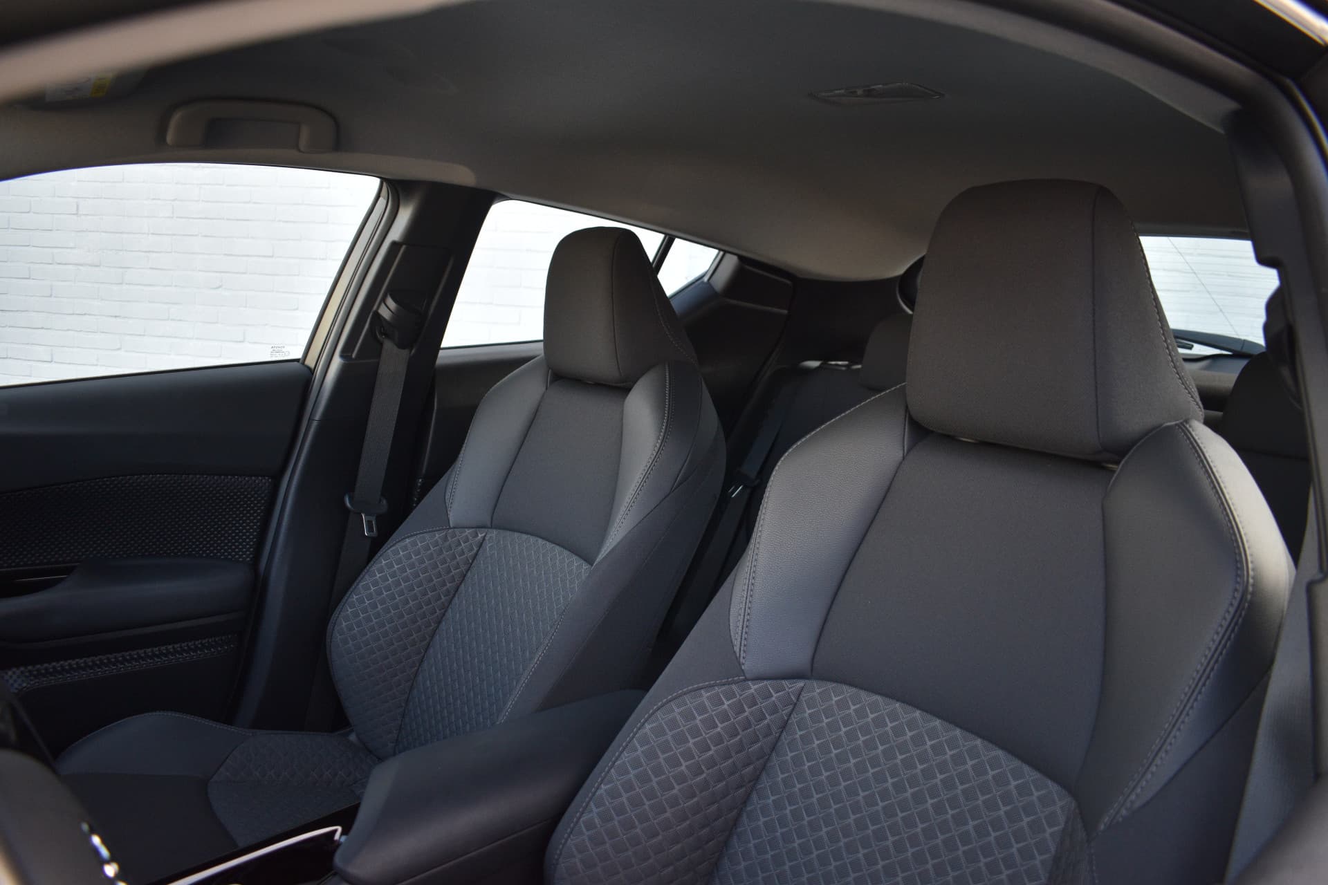 Toyota C-HR 5-deurs 1.8 Hybrid Dynamic Automaat 122pk thumbnail 6