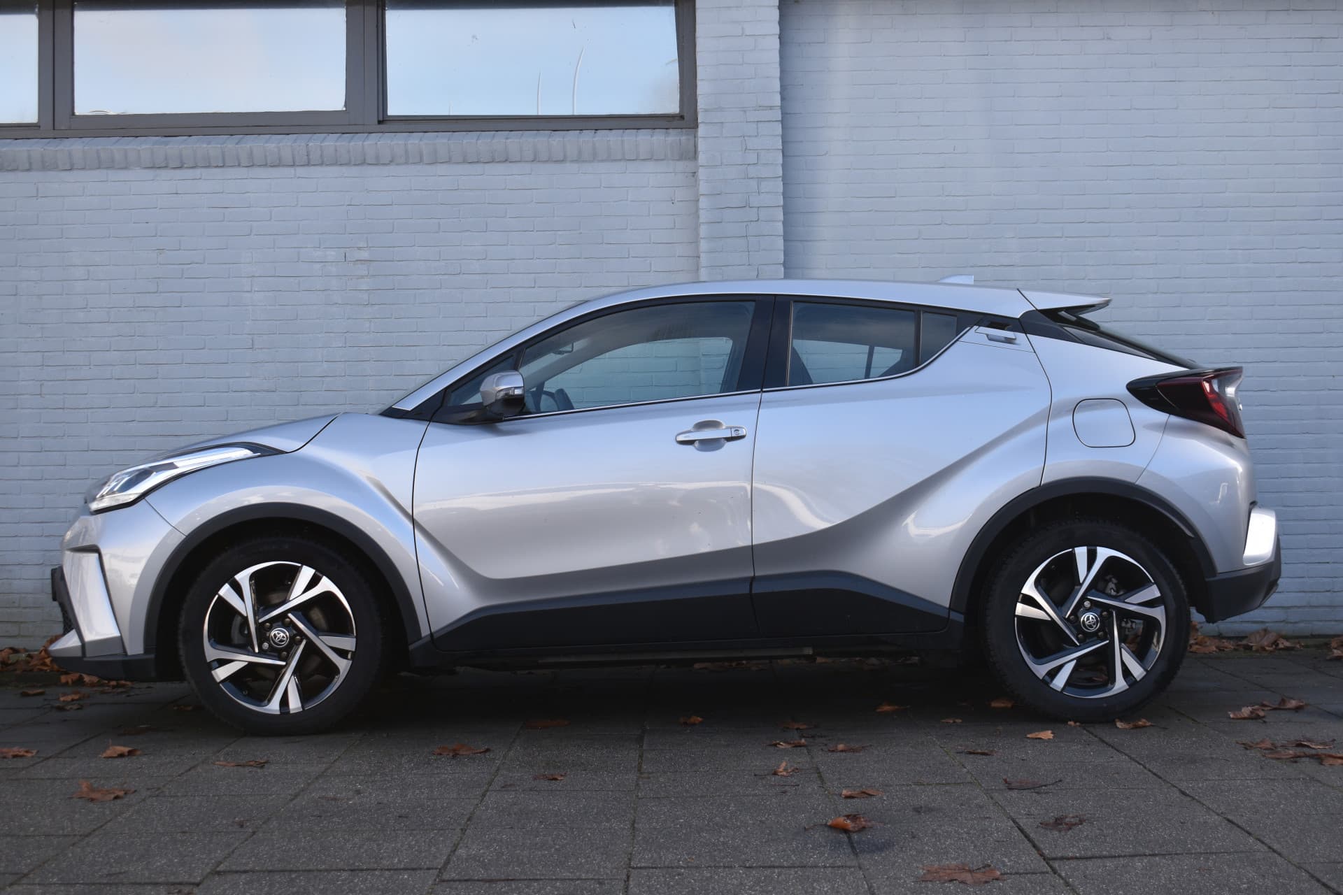 Toyota C-HR 5-deurs 1.8 Hybrid Dynamic Automaat 122pk thumbnail 11