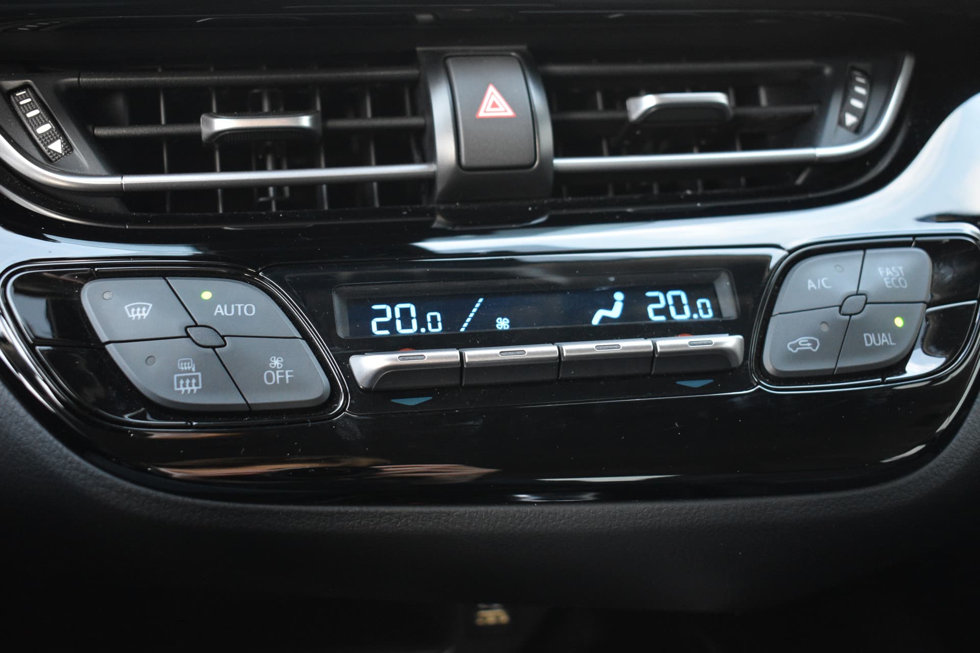 Toyota C-HR 5-deurs 1.8 Hybrid Dynamic Automaat 122pk thumbnail 23