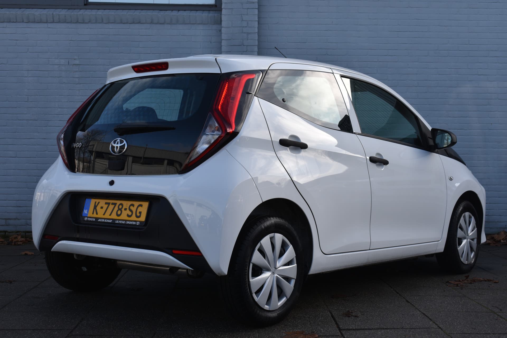 Toyota Aygo 1.0 VVT-i x-fun Handgeschakeld 72pk thumbnail 5