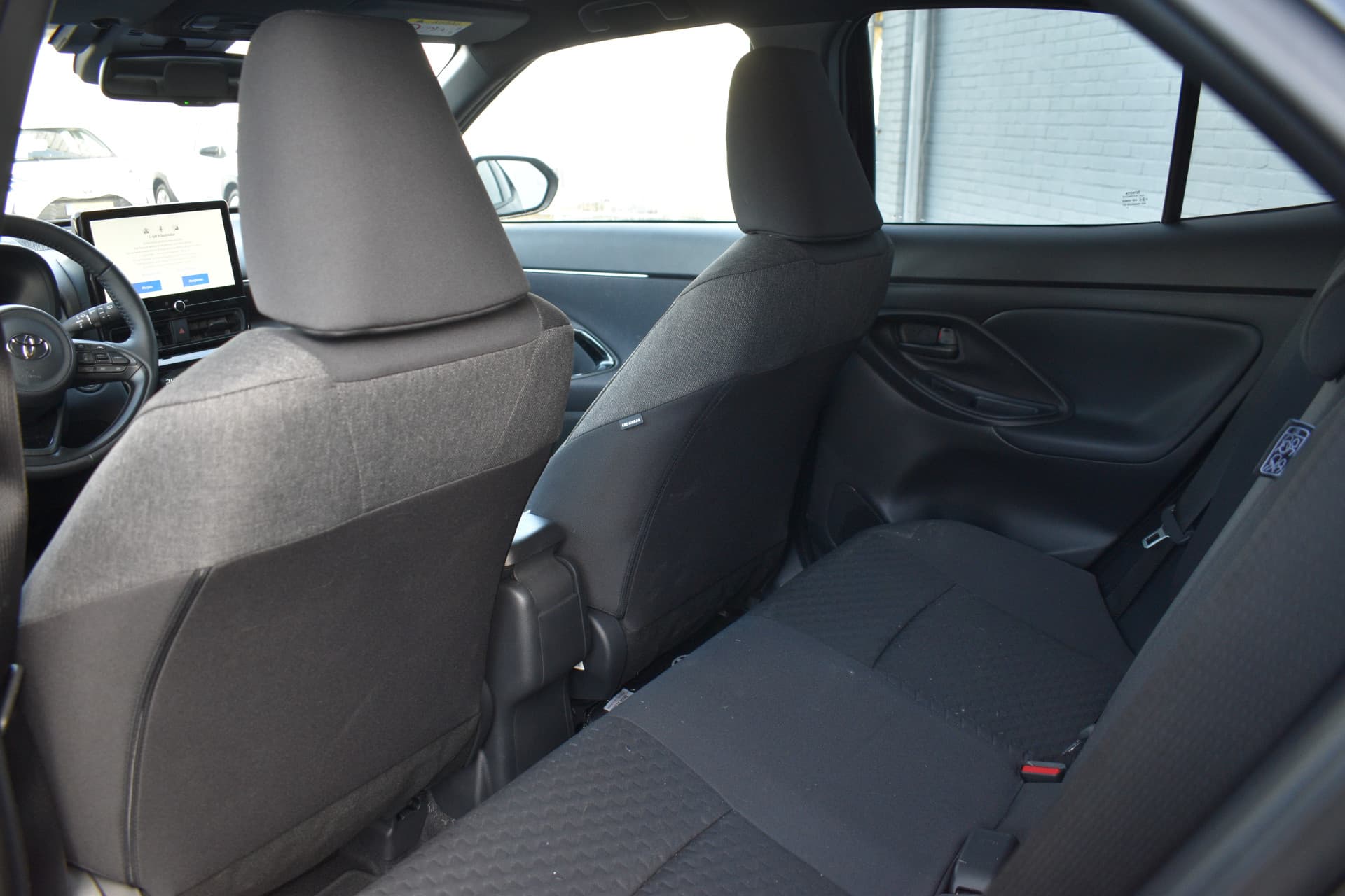 Toyota Yaris Cross Hybrid 115 Dynamic Automaat 116pk CVT thumbnail 9