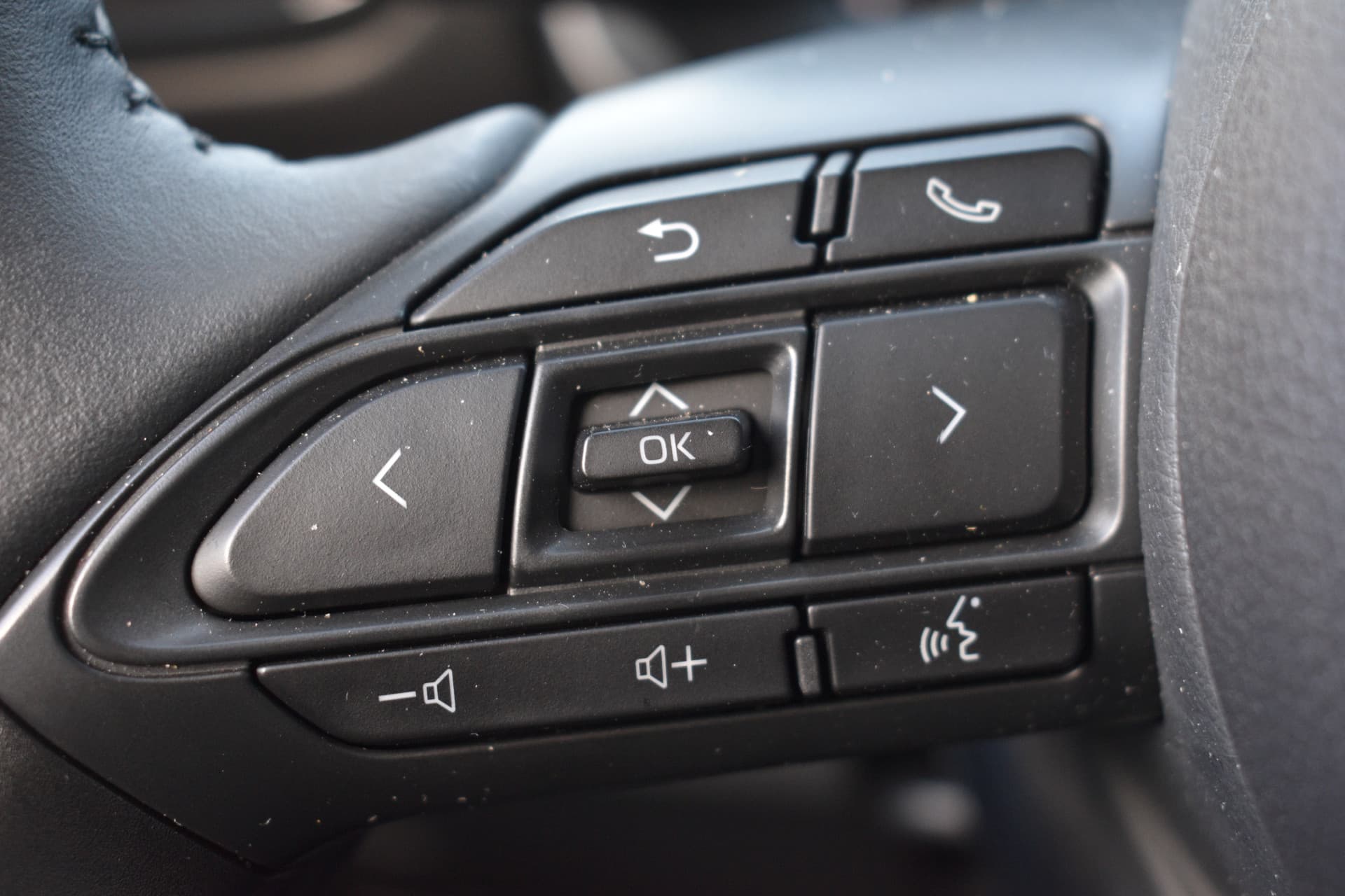 Toyota Yaris Cross Hybrid 115 Dynamic Automaat 116pk CVT thumbnail 12