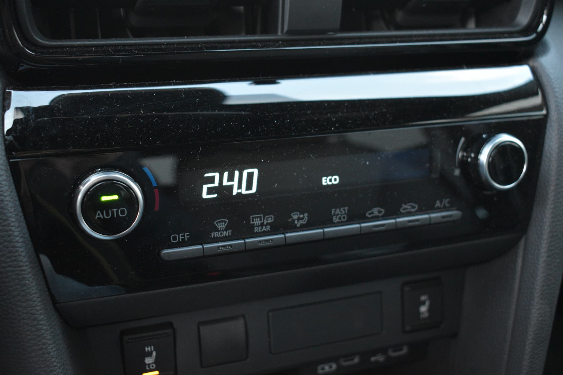 Toyota Yaris Cross Hybrid 115 Dynamic Automaat 116pk CVT thumbnail 20