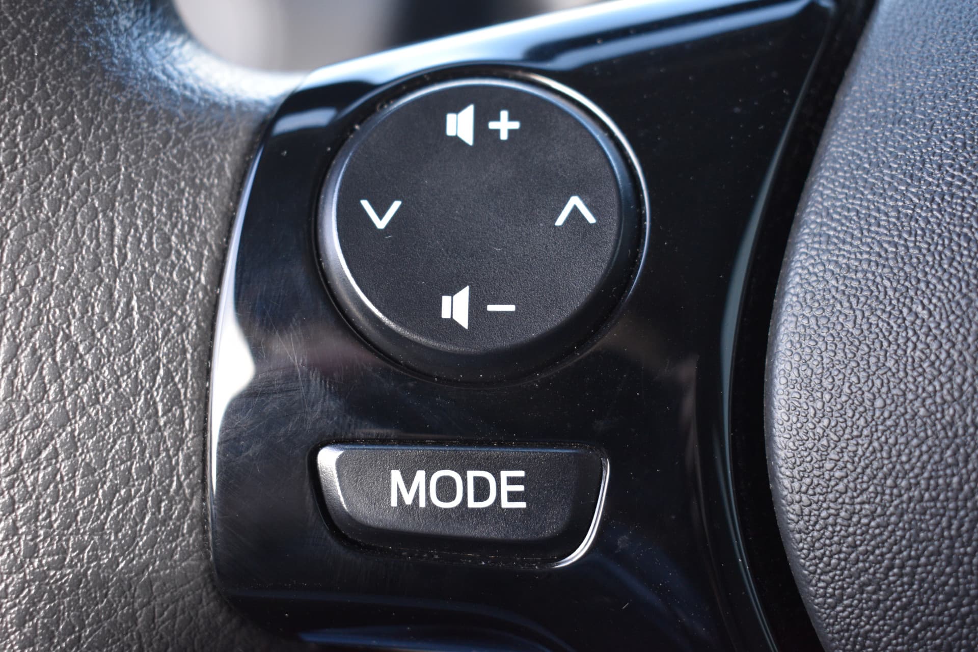 Toyota Aygo 1.0 VVT-i x-fun Handgeschakeld 72pk thumbnail 7