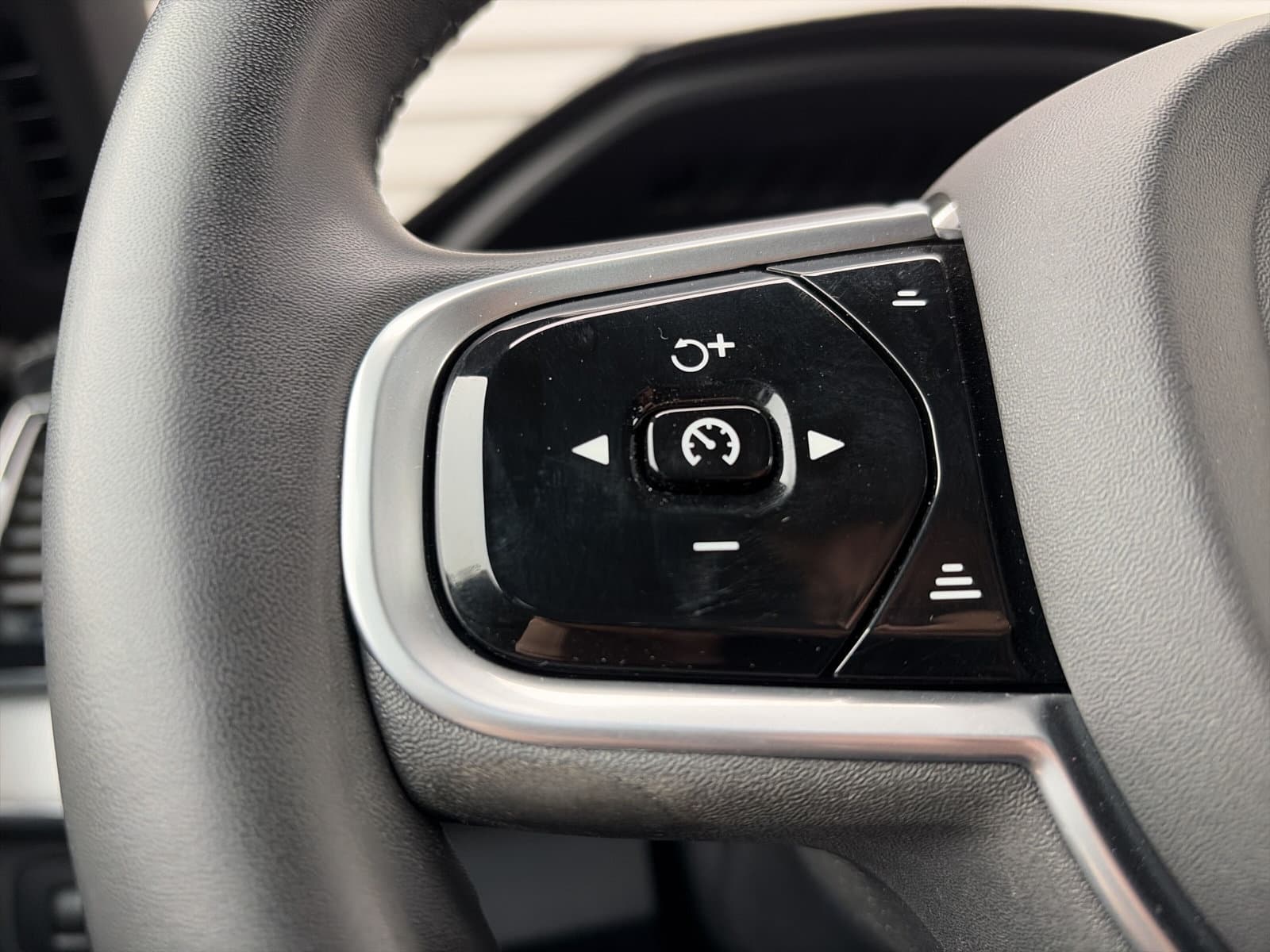 Volvo XC90 2.0 T8 Recharge AWD R-Design / Long Range / 22'' velgen / Luchtvering / Rondomzichtcamera / thumbnail 20