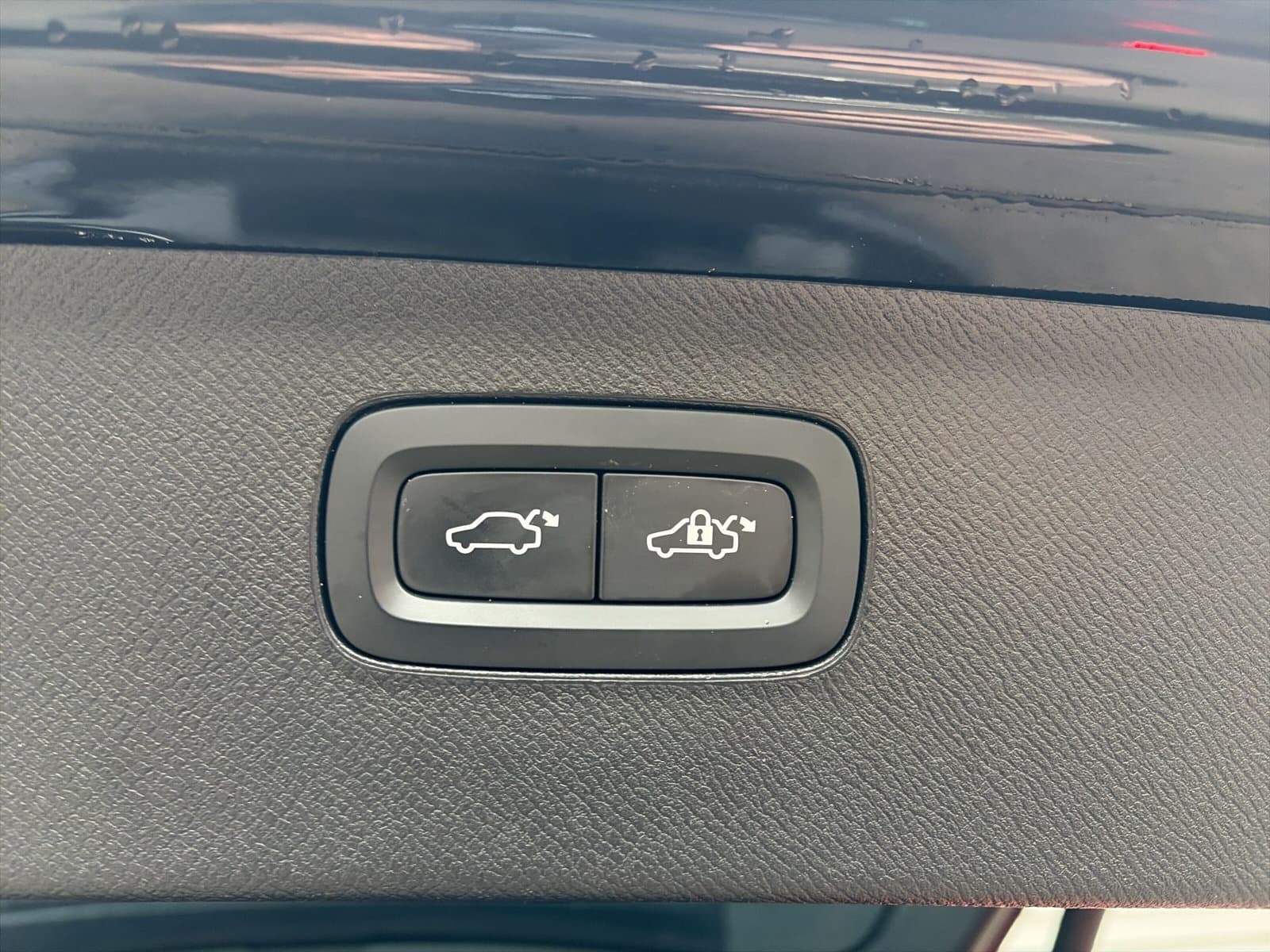 Volvo XC90 2.0 T8 Recharge AWD R-Design / Long Range / 22'' velgen / Luchtvering / Rondomzichtcamera / thumbnail 23