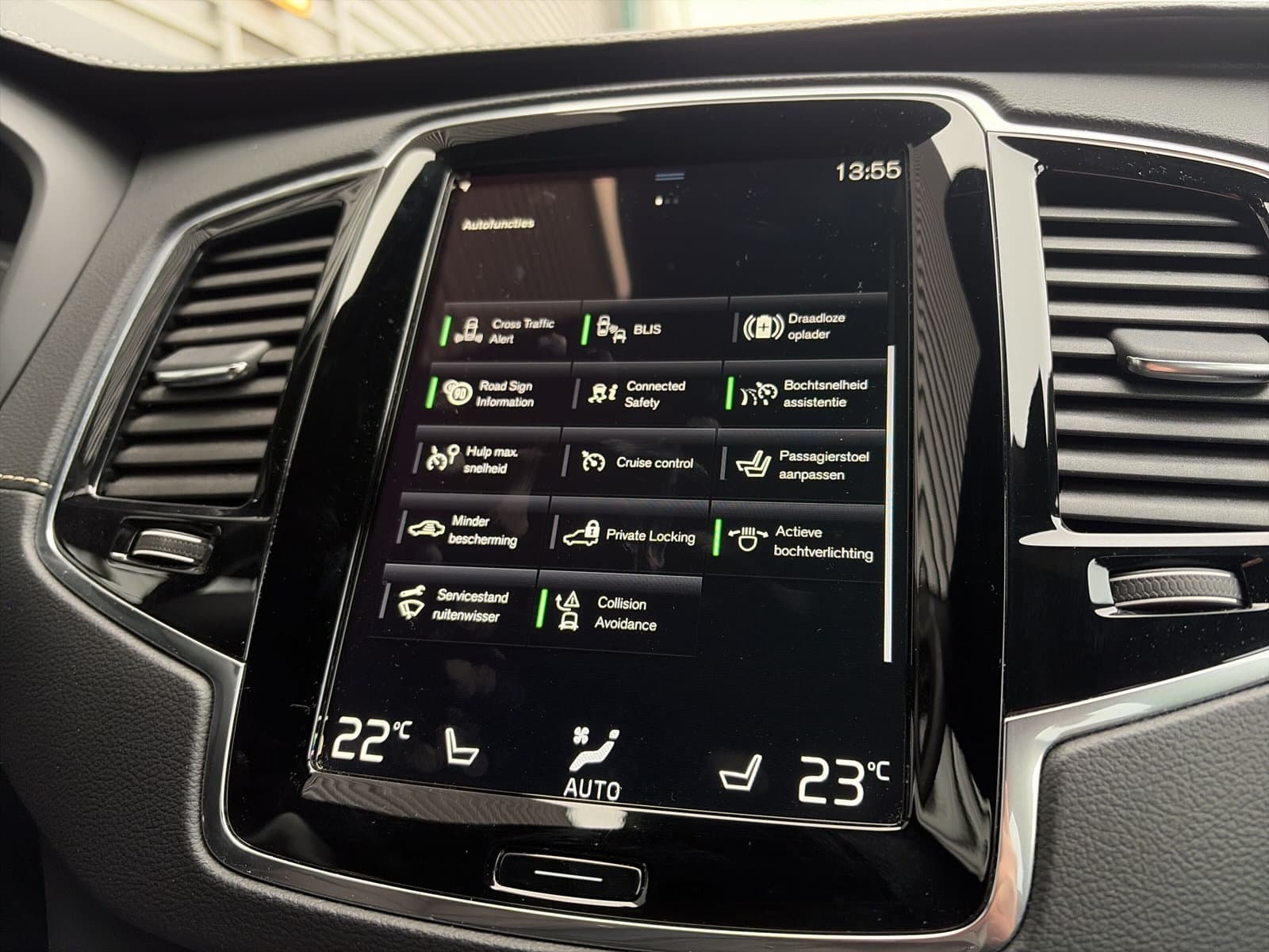 Volvo XC90 2.0 T8 Recharge AWD R-Design / Long Range / 22'' velgen / Luchtvering / Rondomzichtcamera / thumbnail 30